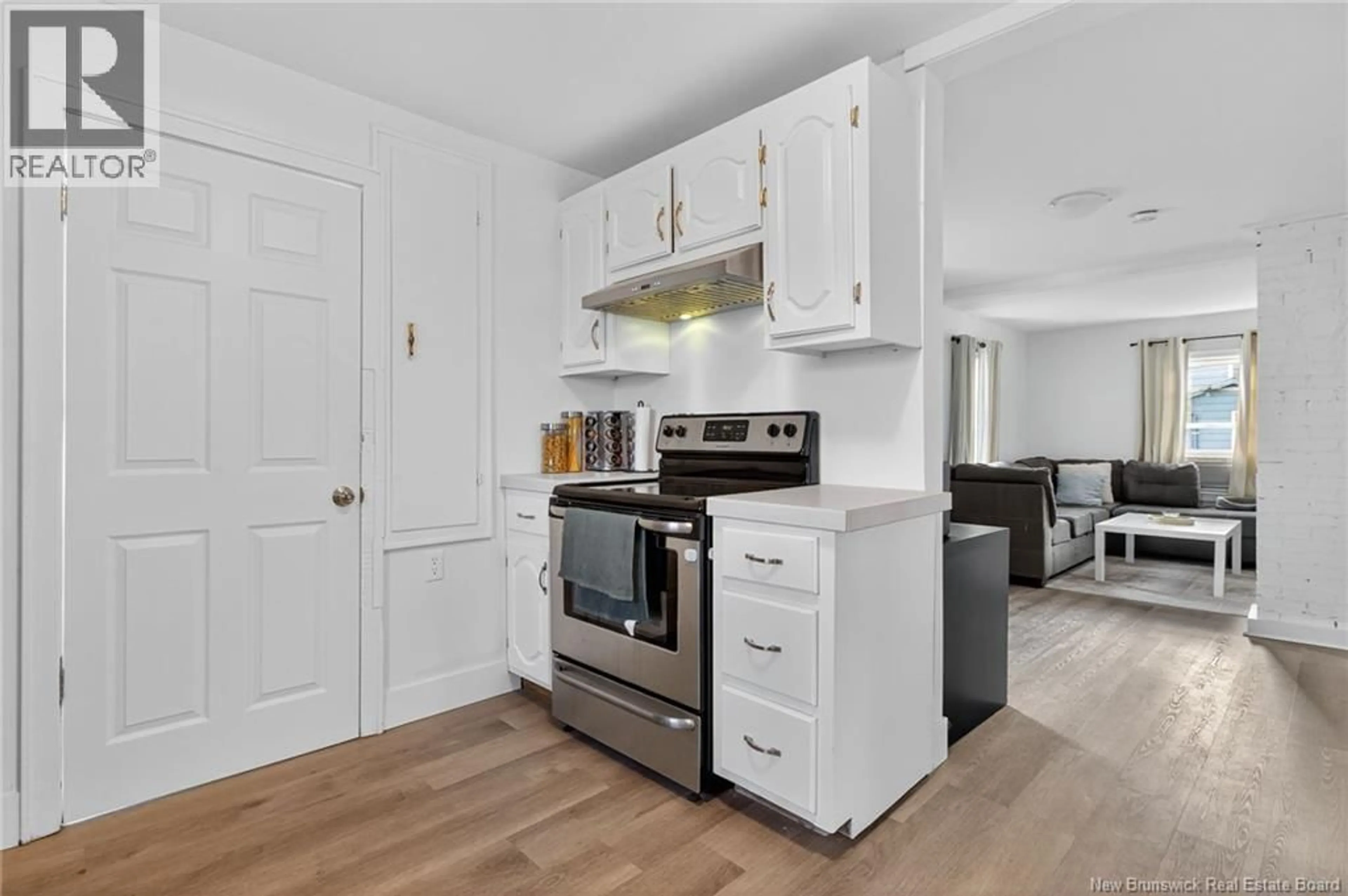 Standard kitchen, unknown for 69 CEDAR STREET, Moncton New Brunswick E1C7L3