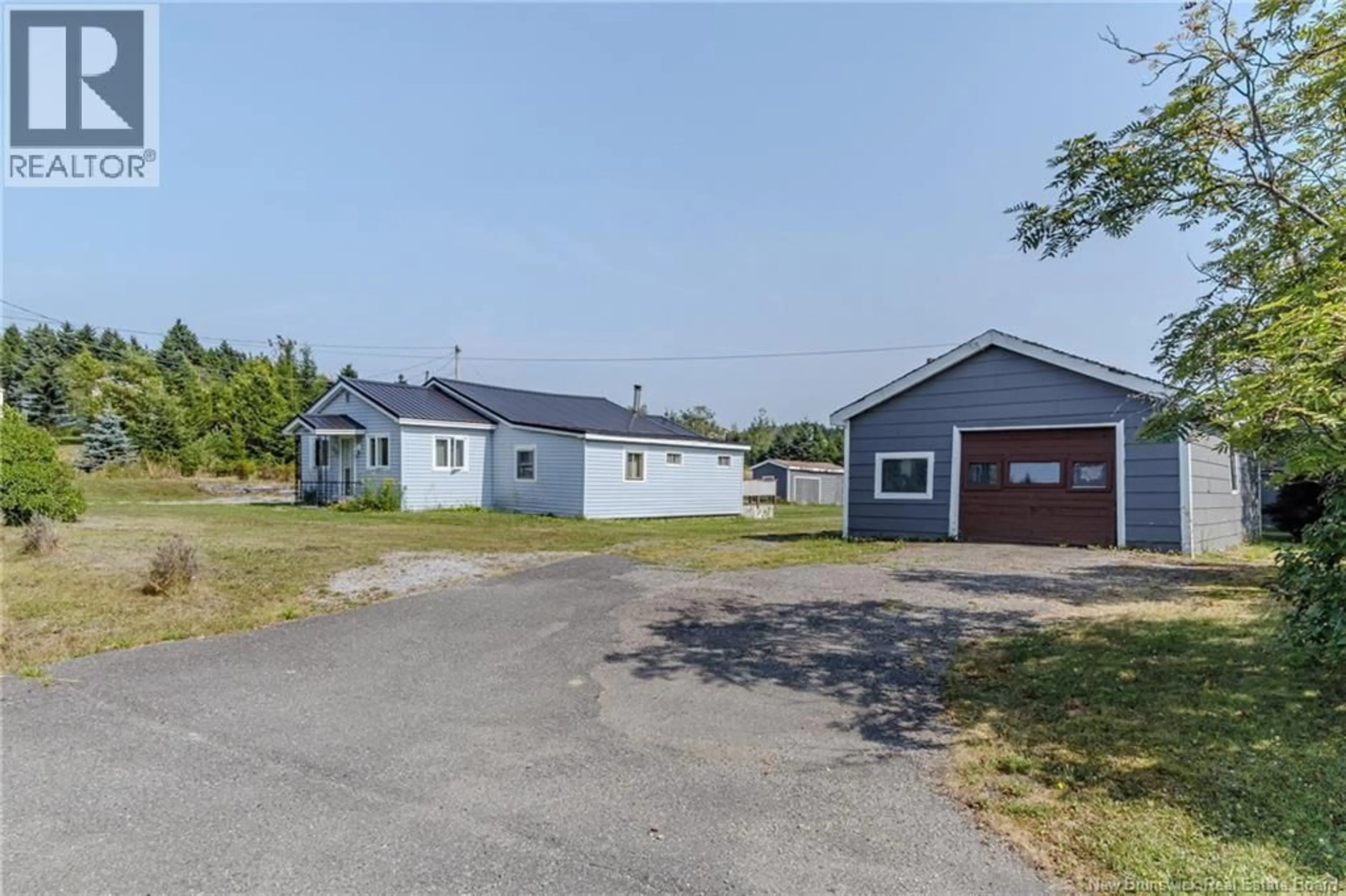 A pic from outside/outdoor area/front of a property/back of a property/a pic from drone, street for 144 COTTAGE ROAD, Saint John New Brunswick E2J4W1