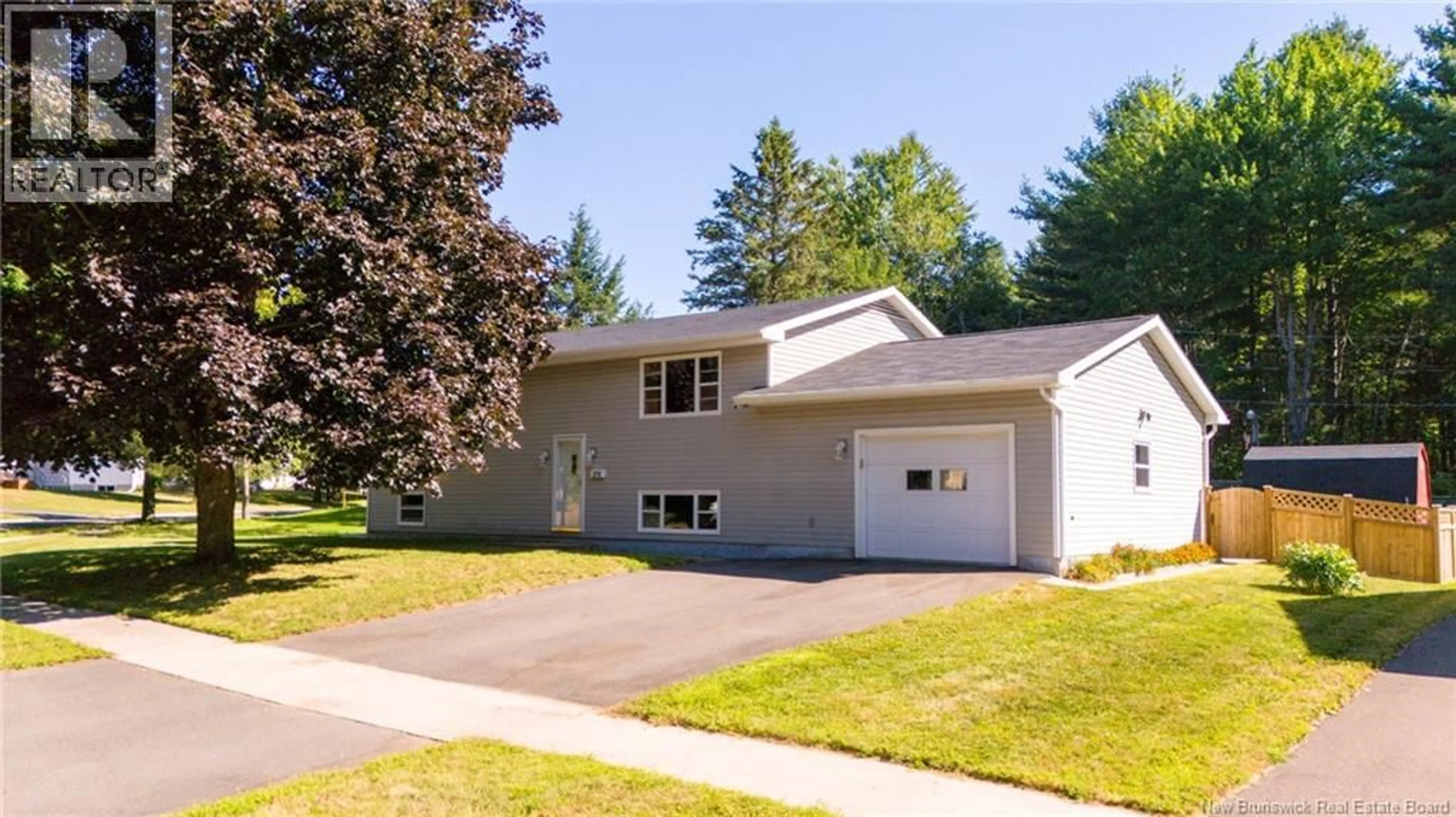 Home with vinyl exterior material, street for 274 MACPHERSON STREET, Marysville New Brunswick E3A4X6