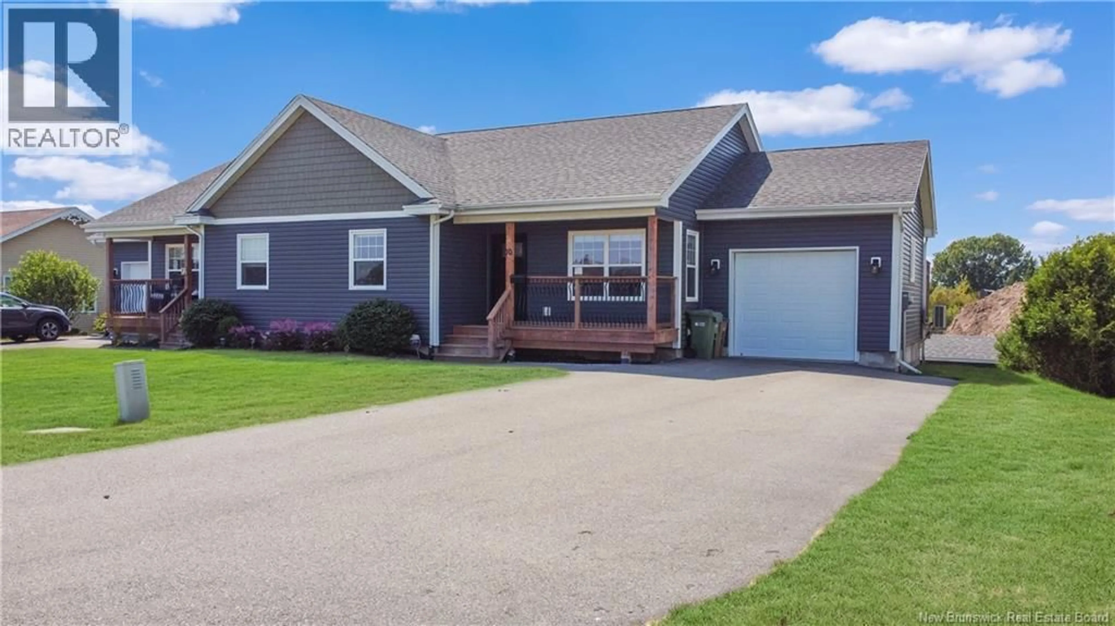 Home with vinyl exterior material, street for 10 LAKEFIELD COURT, Saint John New Brunswick E2J5B3