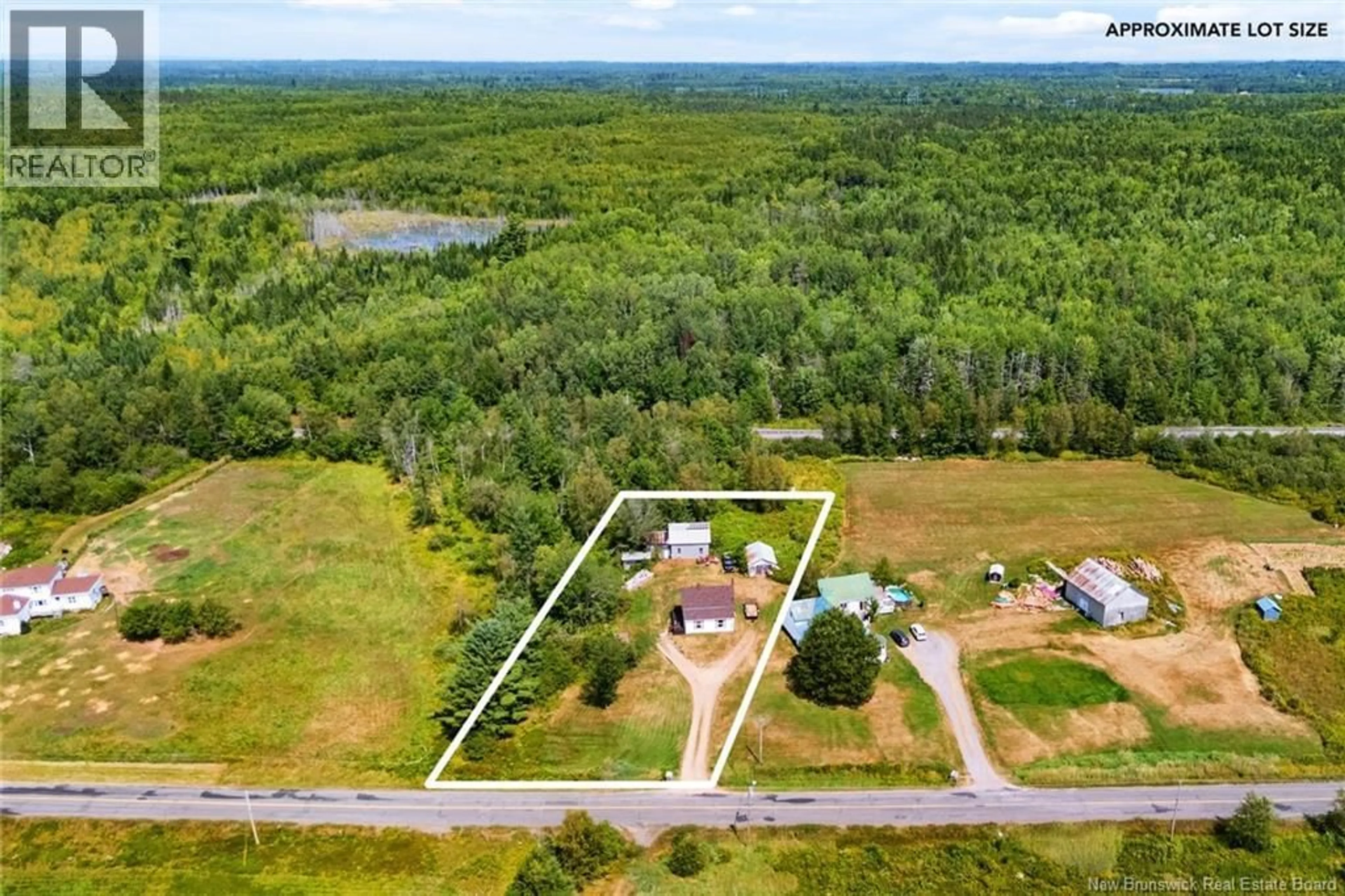 A pic from outside/outdoor area/front of a property/back of a property/a pic from drone, water/lake/river/ocean view for 262 ROOTH ROAD, Tracy New Brunswick E5L1K4
