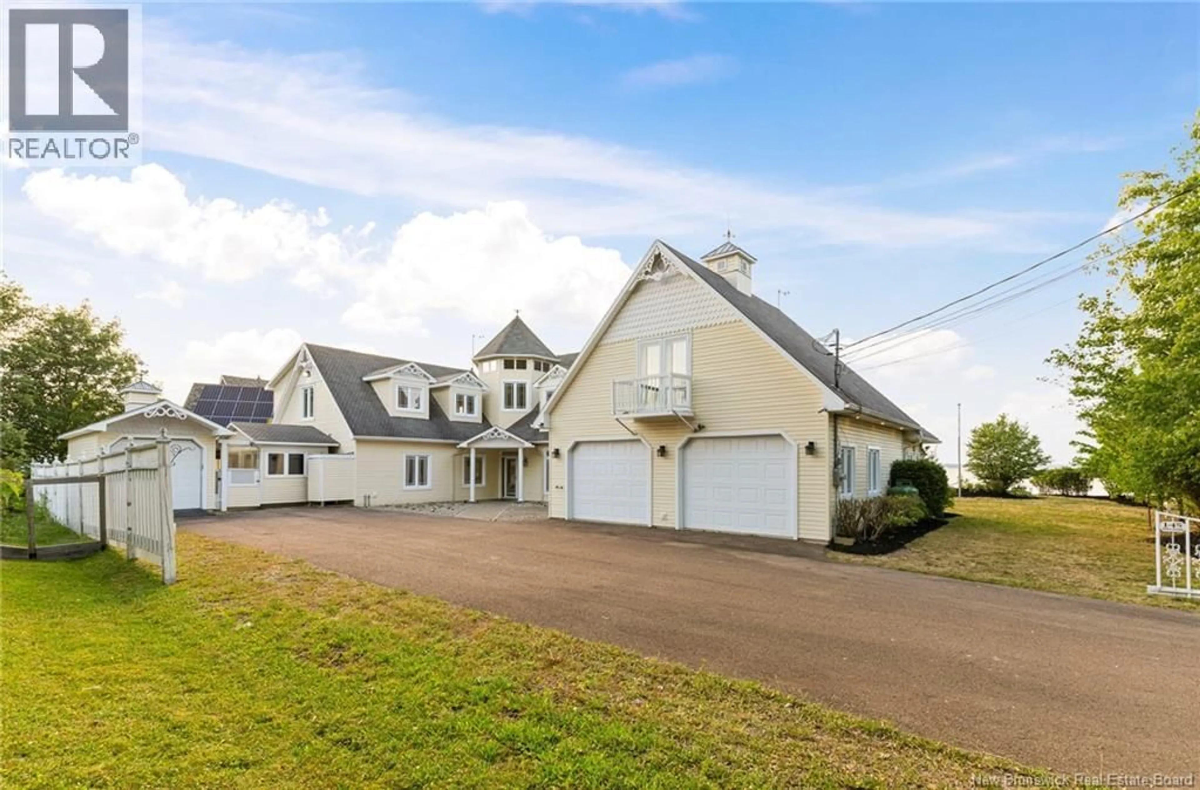A pic from outside/outdoor area/front of a property/back of a property/a pic from drone, unknown for 145 WELDON, Shediac New Brunswick E4P2X6