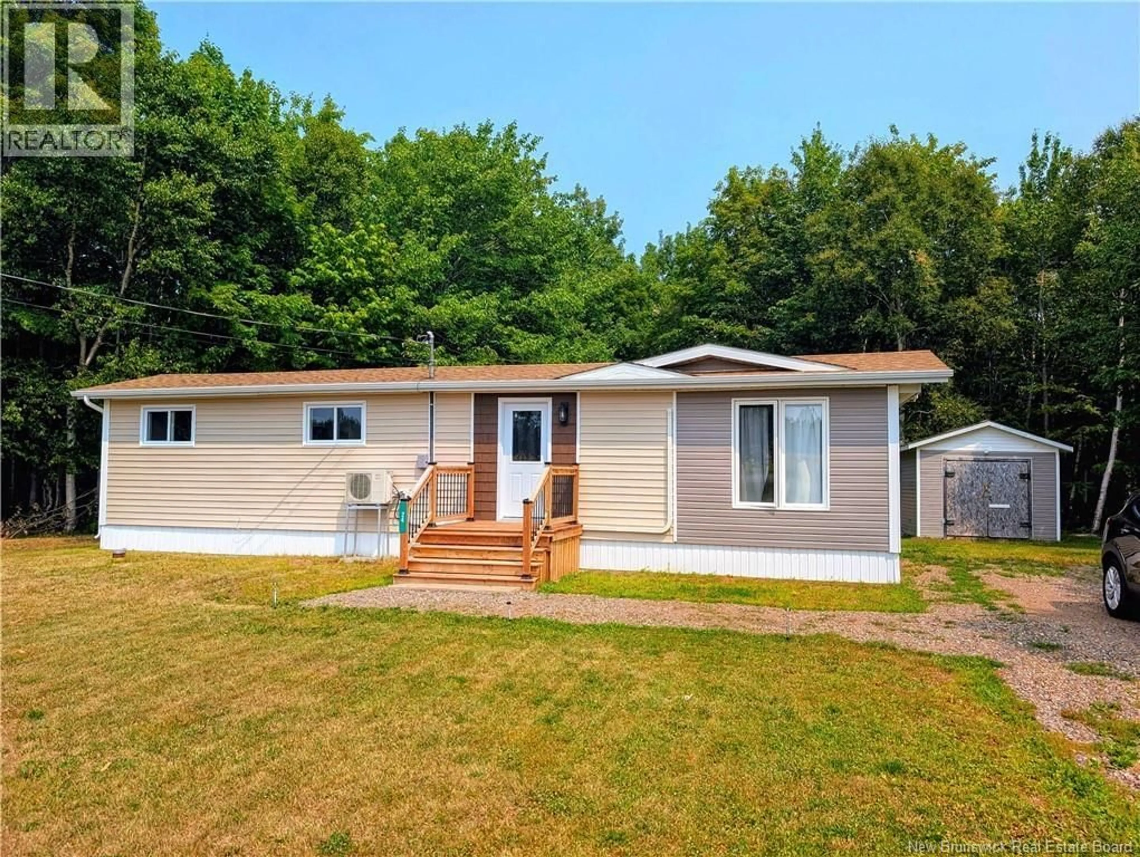 Home with vinyl exterior material, unknown for 24 CHEM. FERGUSON, Six Roads New Brunswick E1X3A5