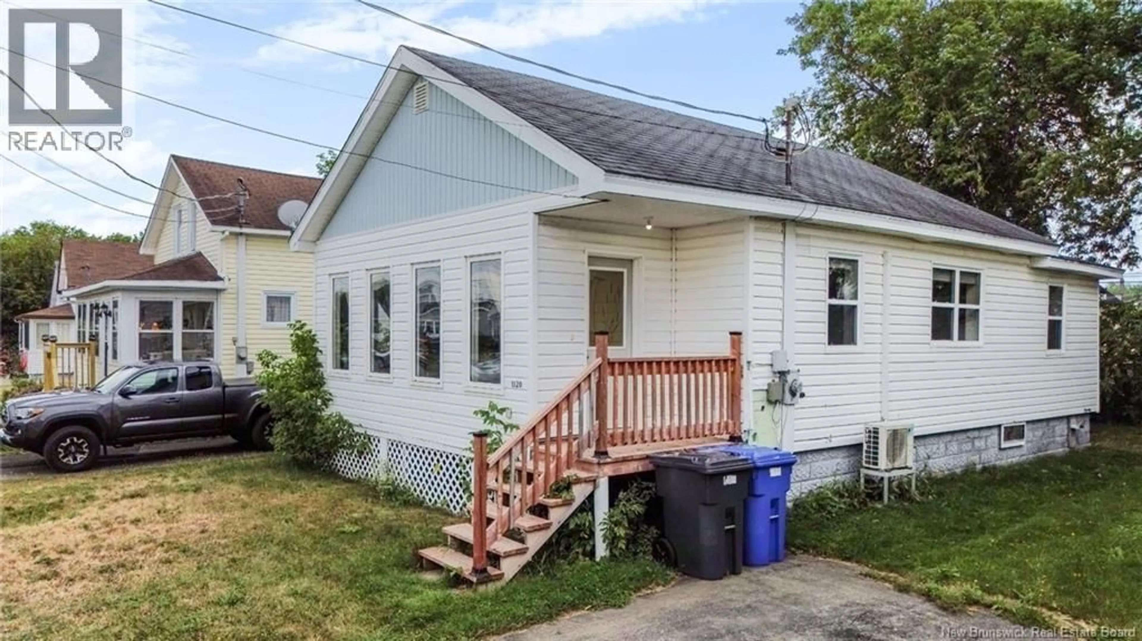 Home with vinyl exterior material, street for 1120 MODEL AVENUE, Bathurst New Brunswick E2A2C6