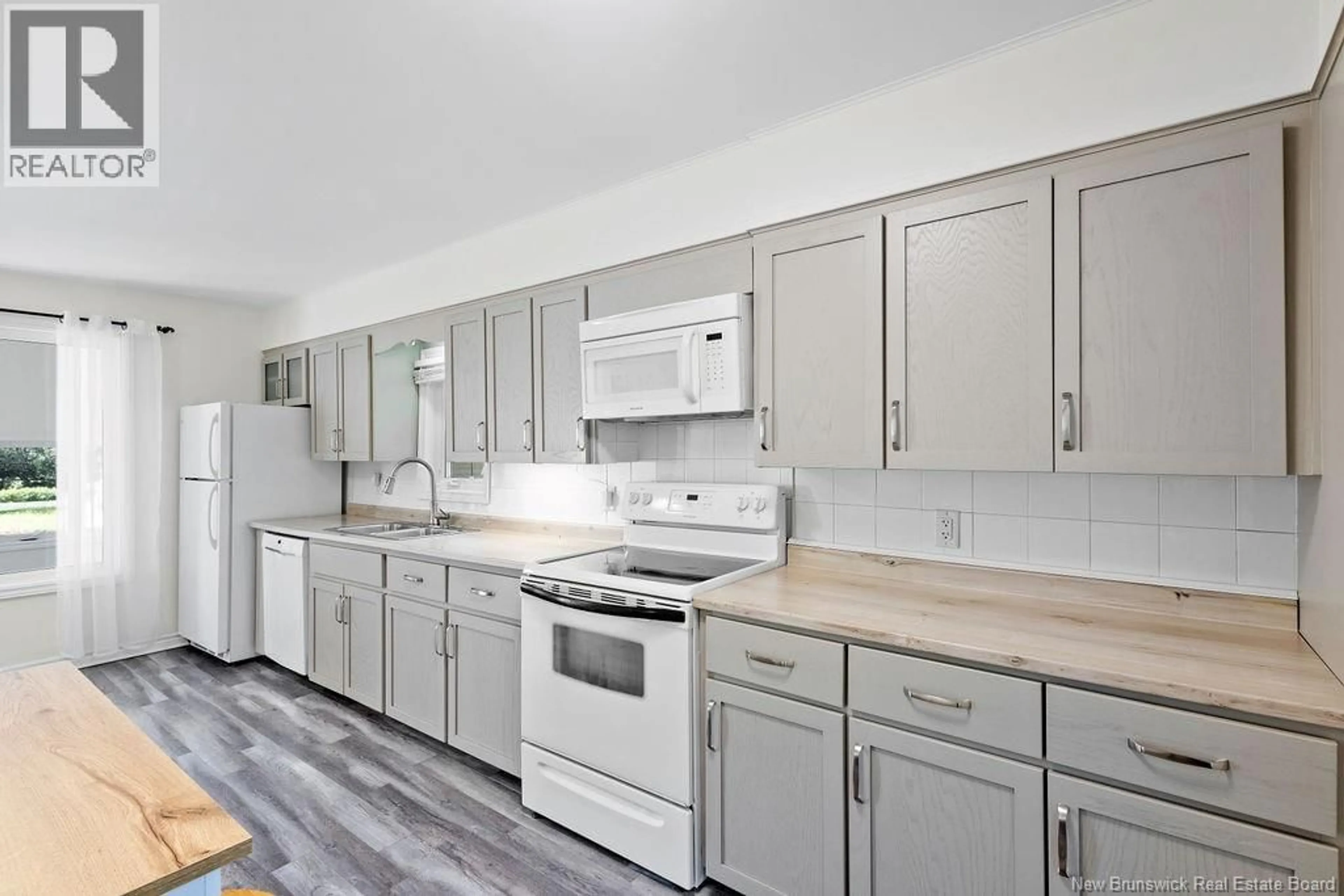 Standard kitchen, unknown for 559 BEAVERBROOK ROAD, Miramichi New Brunswick E1V4R4