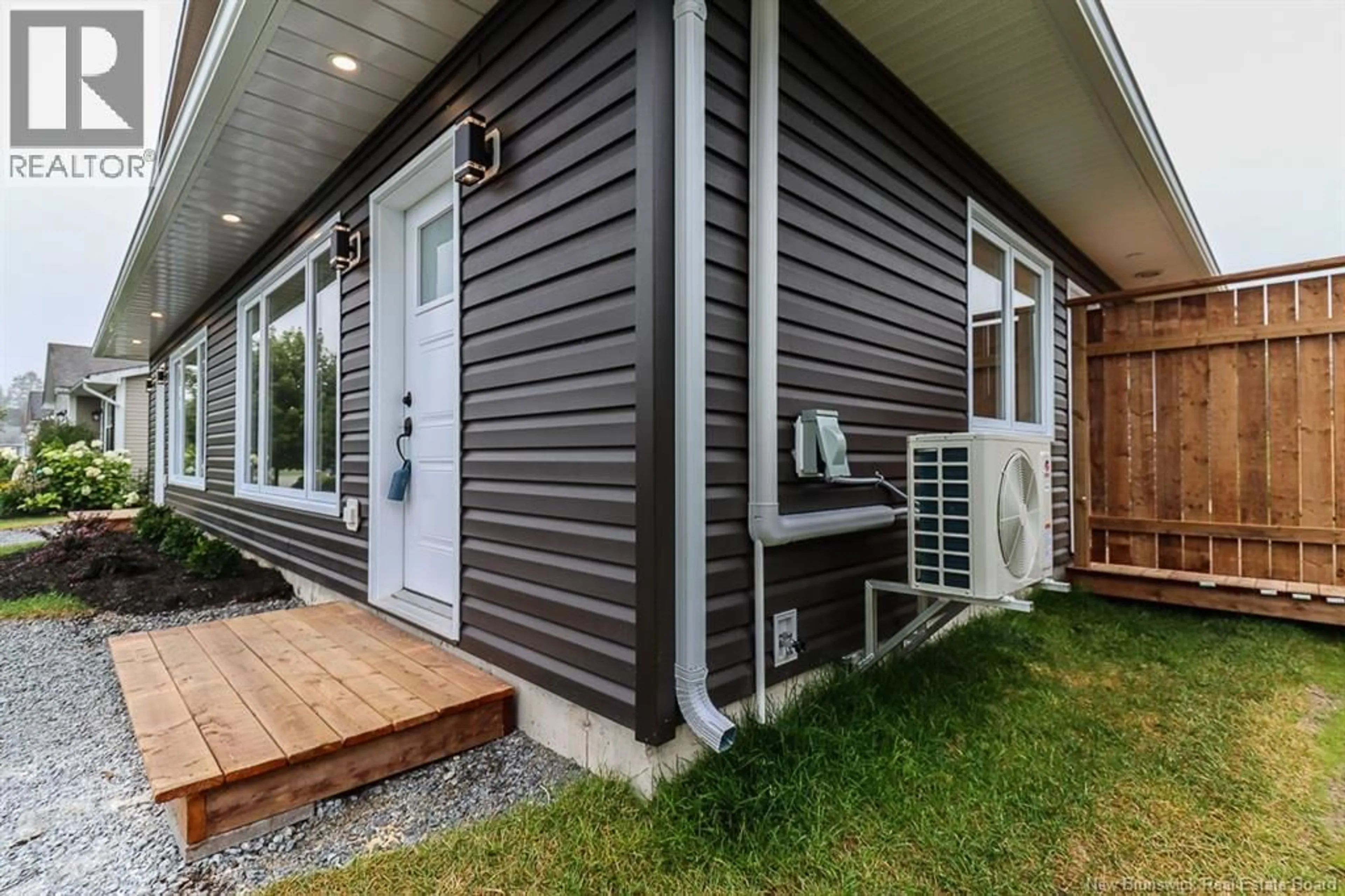 Home with vinyl exterior material, street for 17 ABBOT COURT, Saint John New Brunswick E2M0C4
