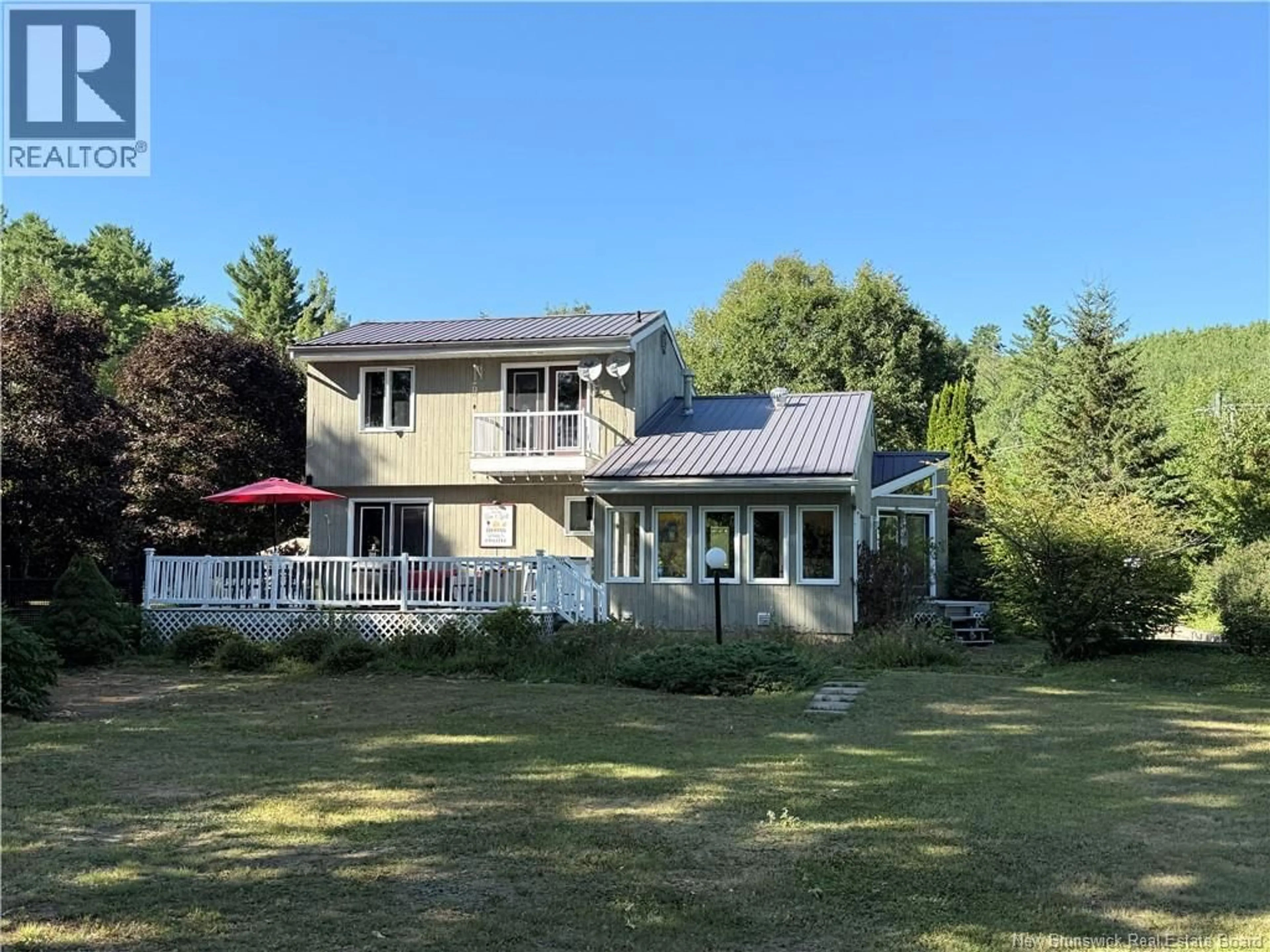 A pic from outside/outdoor area/front of a property/back of a property/a pic from drone, unknown for 3021 105 ROUTE, Northampton New Brunswick E7N1Z9