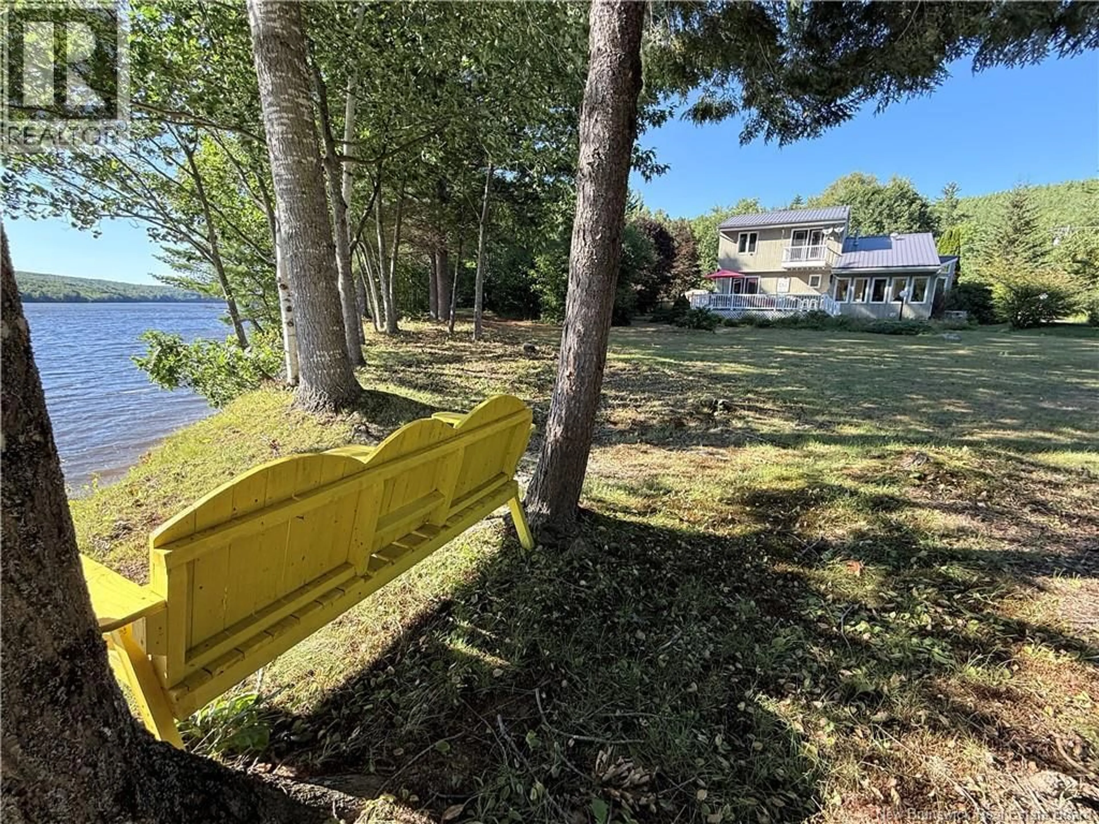 A pic from outside/outdoor area/front of a property/back of a property/a pic from drone, water/lake/river/ocean view for 3021 105 ROUTE, Northampton New Brunswick E7N1Z9