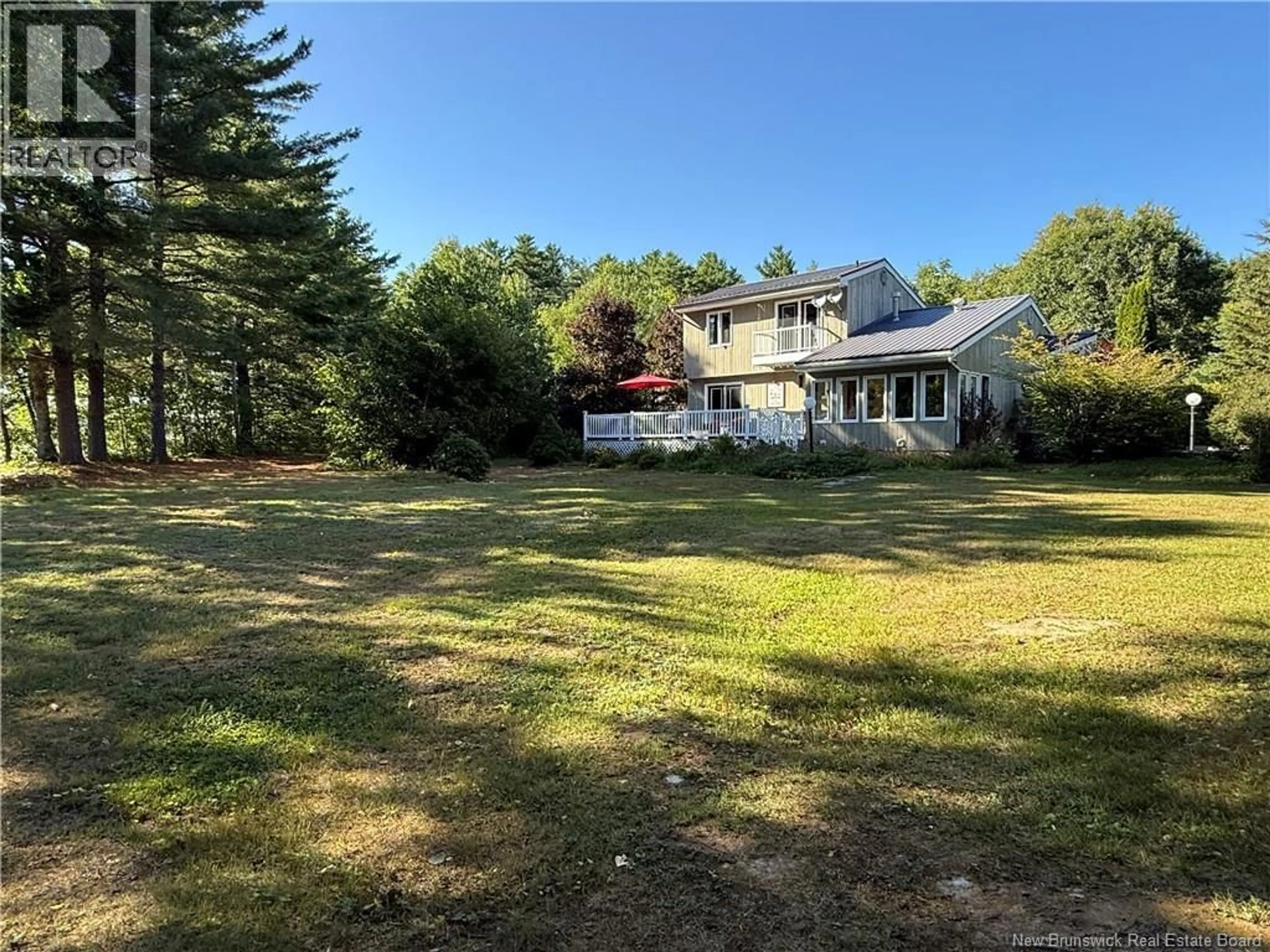 A pic from outside/outdoor area/front of a property/back of a property/a pic from drone, unknown for 3021 105 ROUTE, Northampton New Brunswick E7N1Z9
