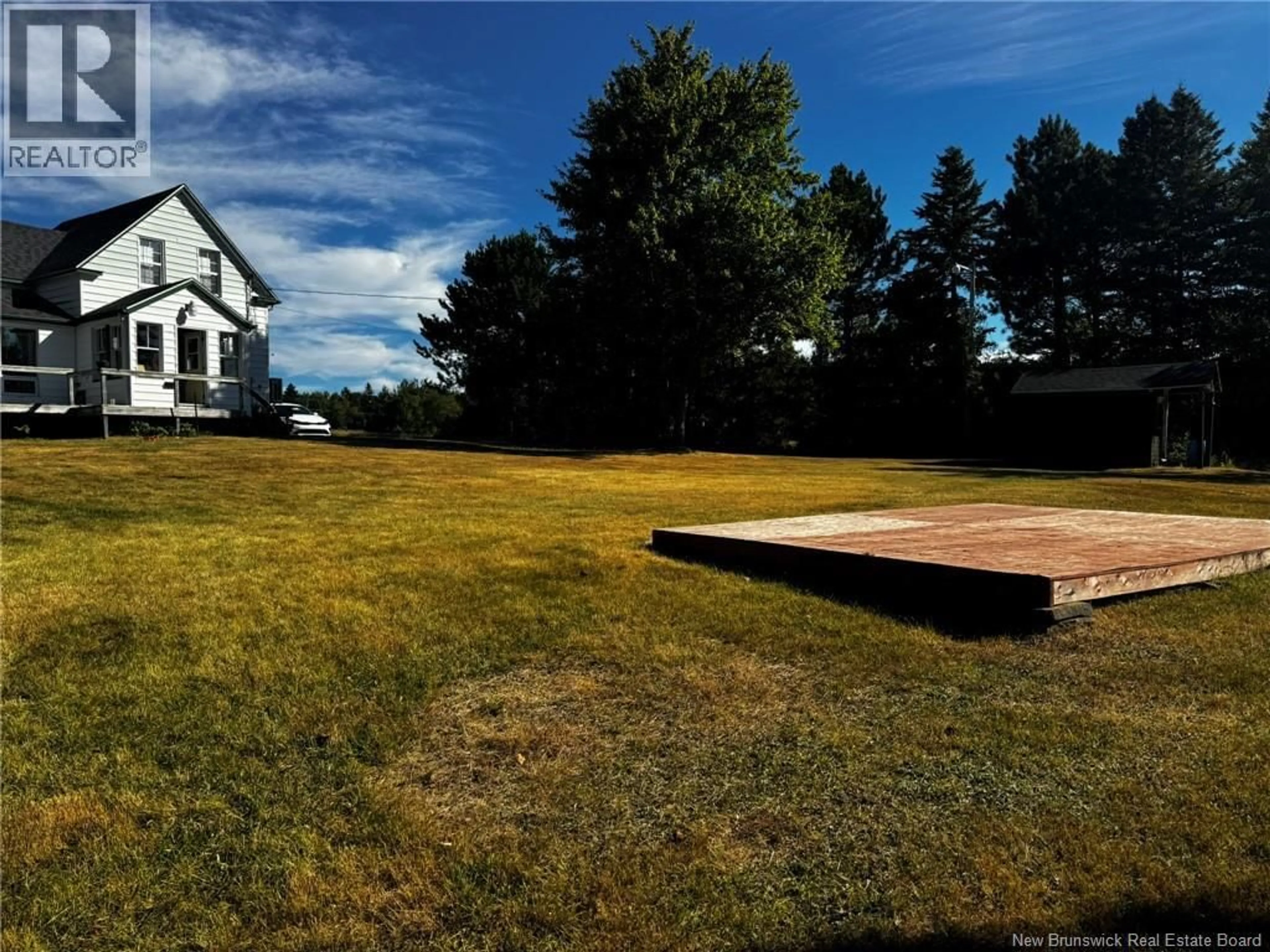 Patio, mountain view for 352 HWY 11, Lower Newcastle New Brunswick E1V7G1
