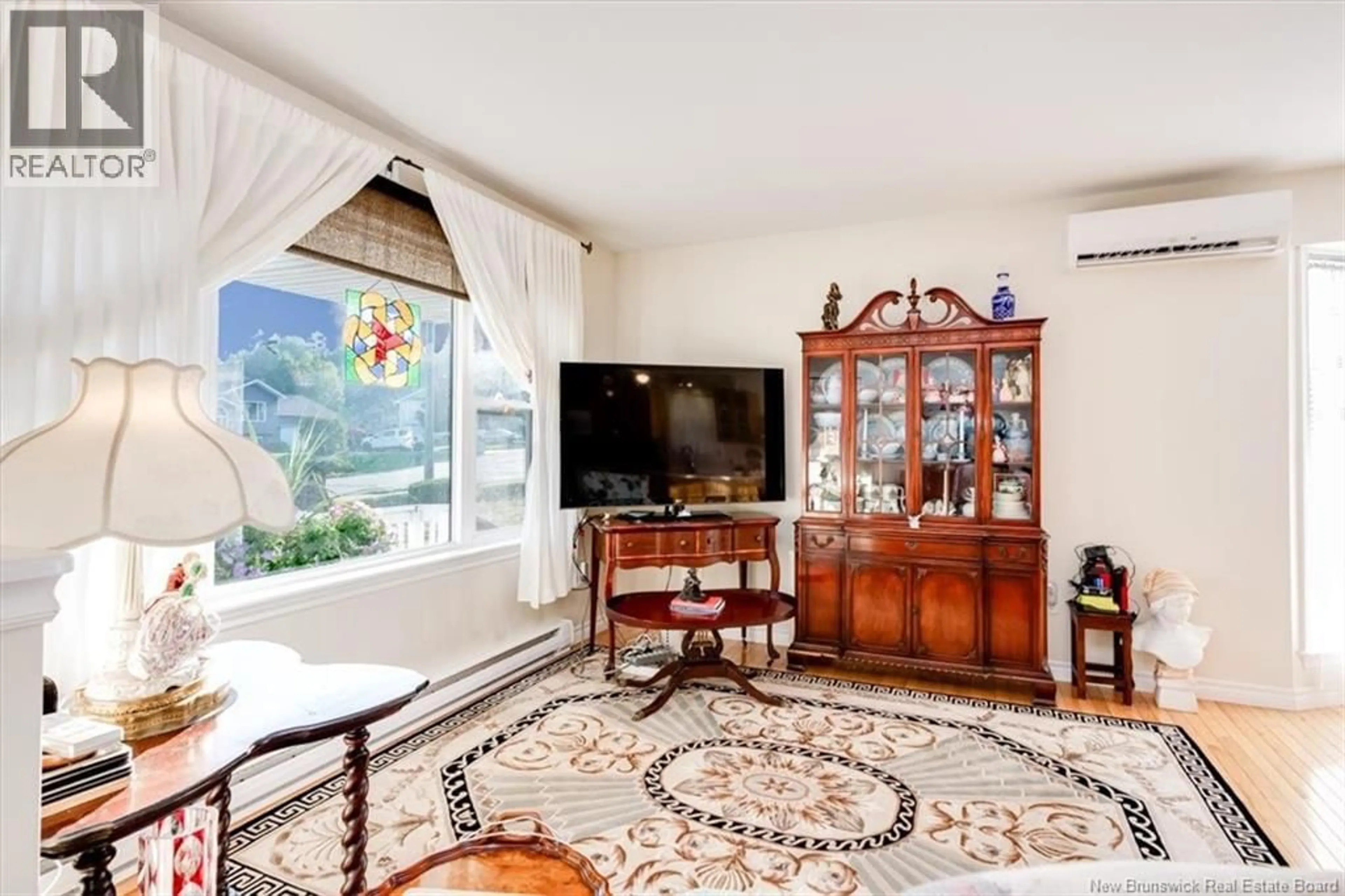 Living room with furniture, unknown for 11 GOLDRUSH, Quispamsis New Brunswick E2E5Z7