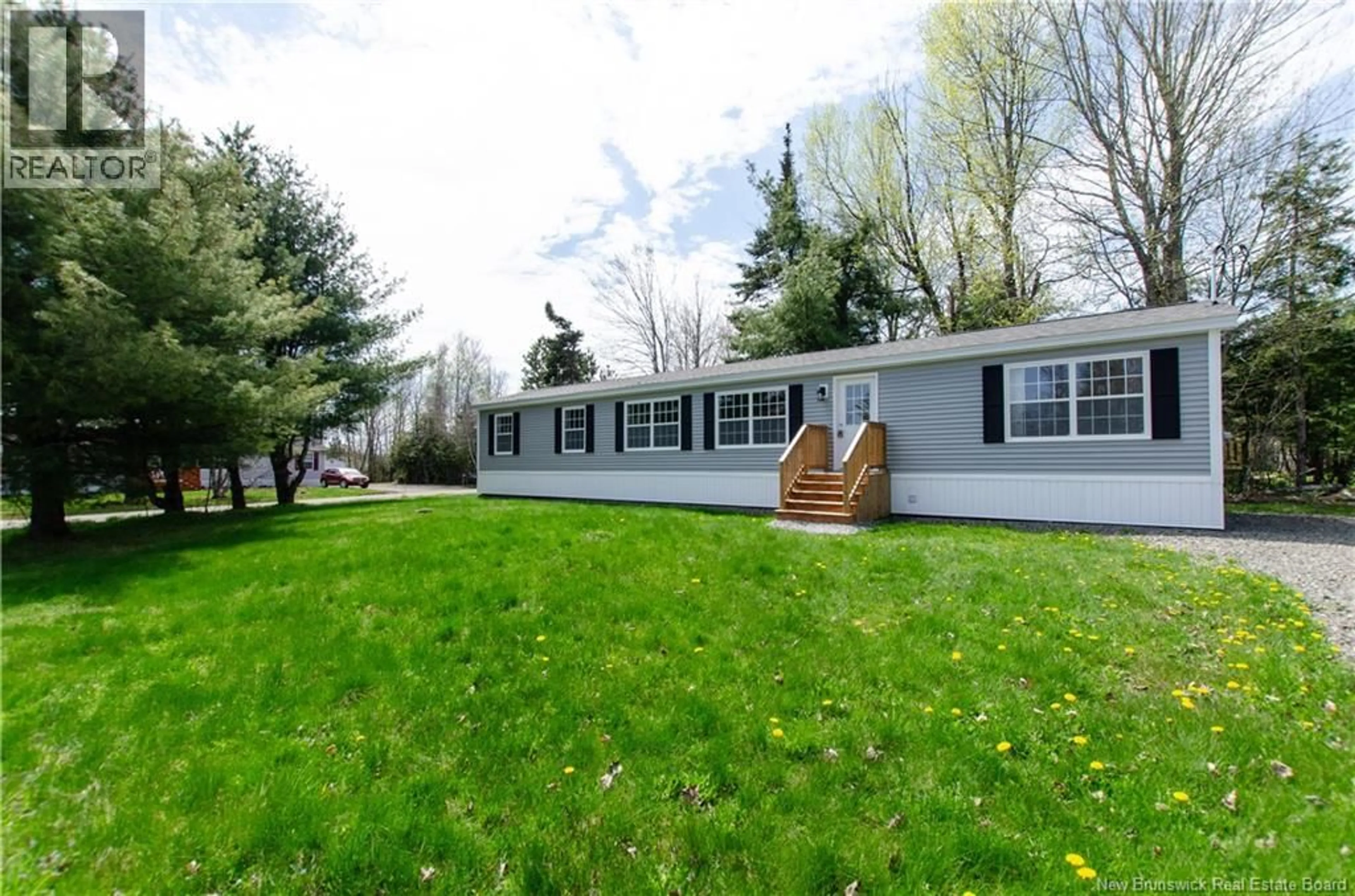 Unknown for 11 WILLOWGROVE STREET, Moncton New Brunswick E1H3C2