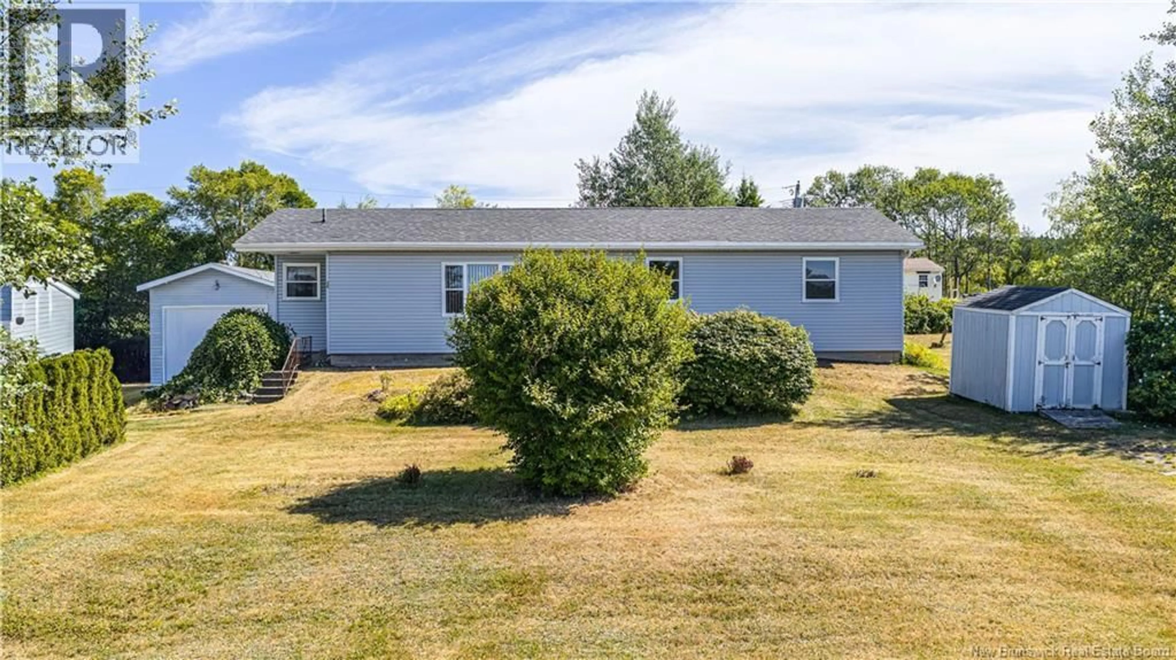 A pic from outside/outdoor area/front of a property/back of a property/a pic from drone, unknown for 35 BEDELL ROAD, Saint John New Brunswick E2P1H1