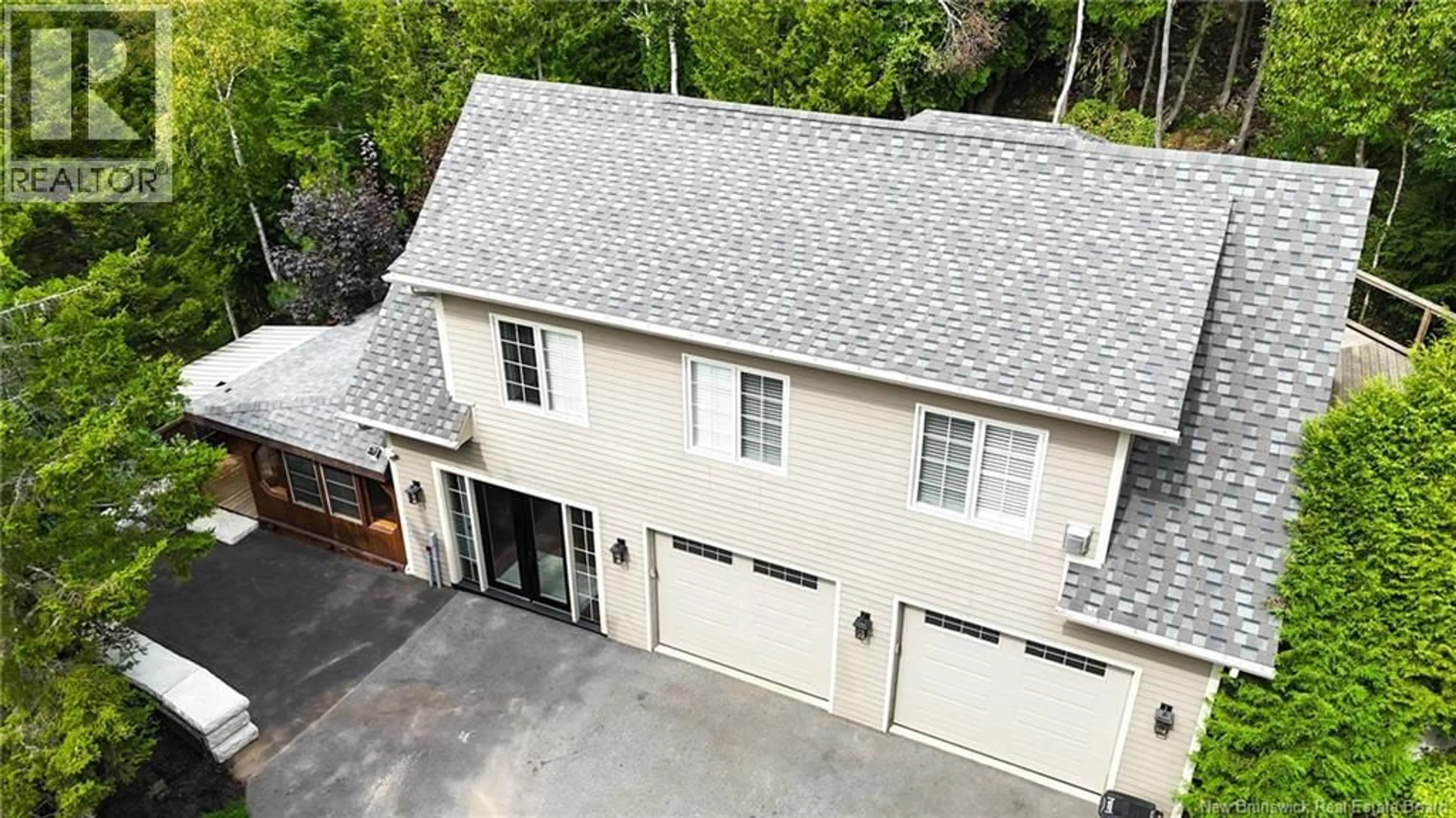 A pic from outside/outdoor area/front of a property/back of a property/a pic from drone, street for 60 FOX POINT DRIVE, Saint John New Brunswick E2H2Y6