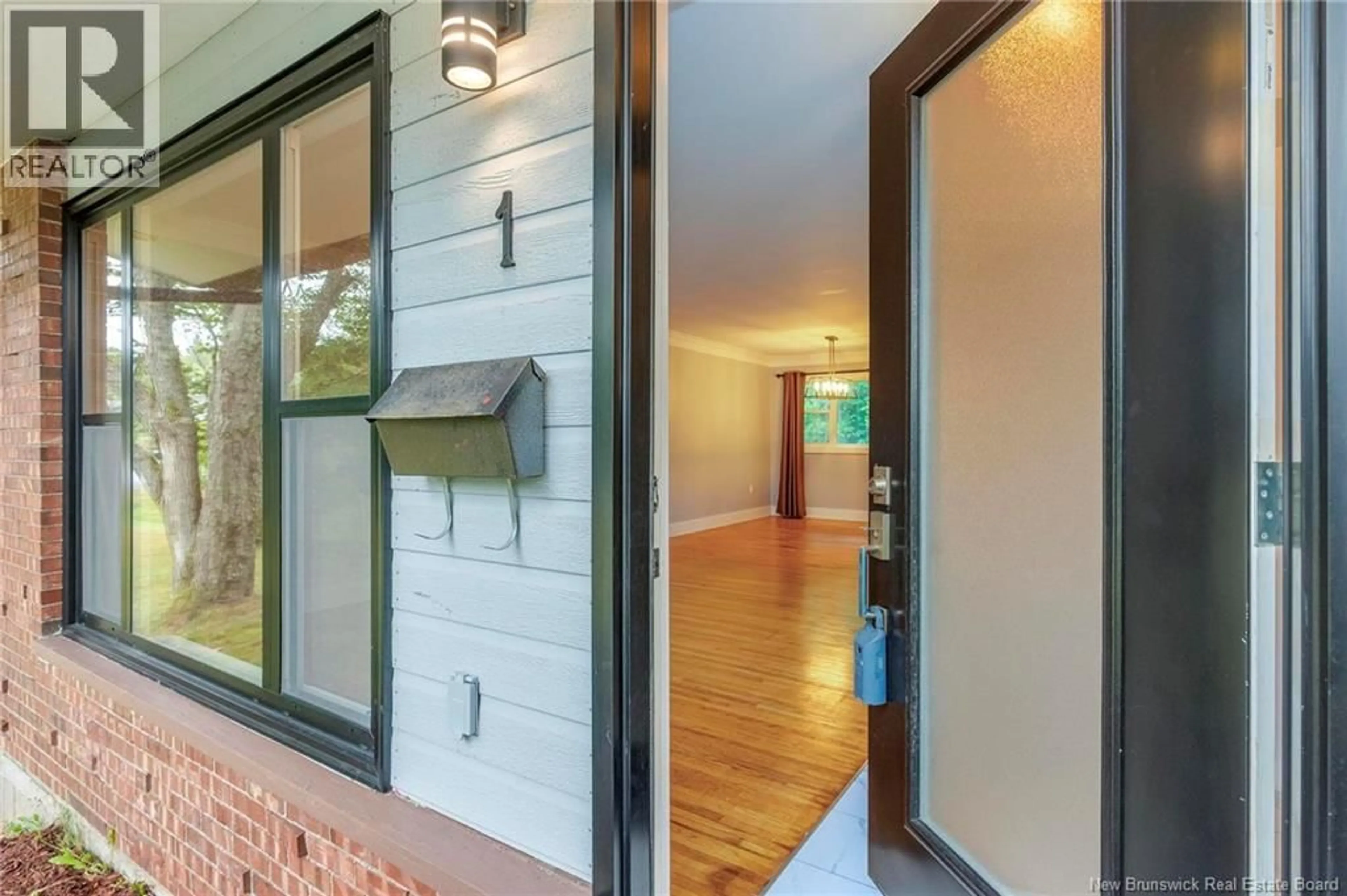 Indoor entryway for 1 KILDARE COURT, Rothesay New Brunswick E2H1C3