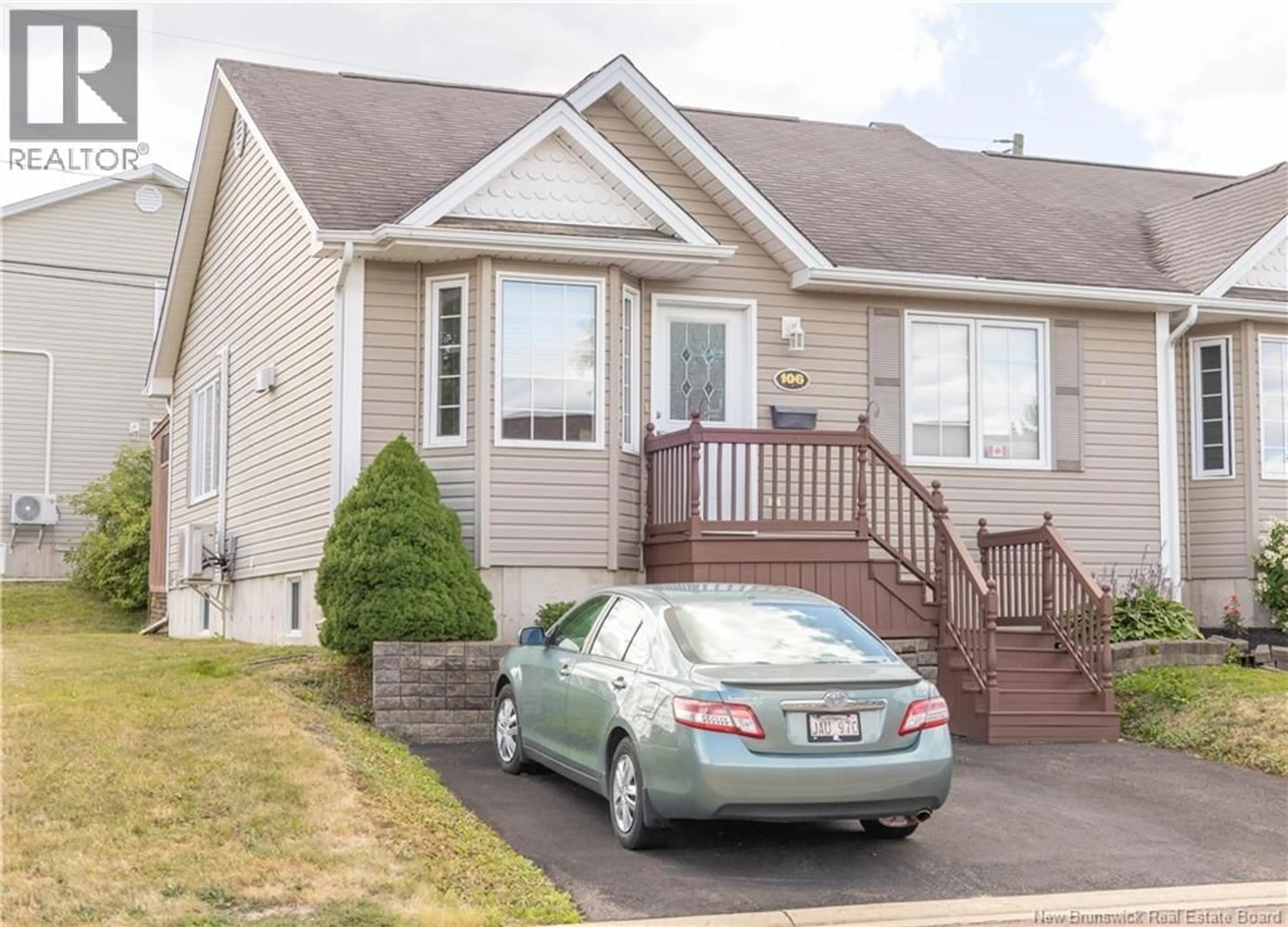 Home with vinyl exterior material, street for 106 KETTLE CREEK COURT, Riverview New Brunswick E1B0C1
