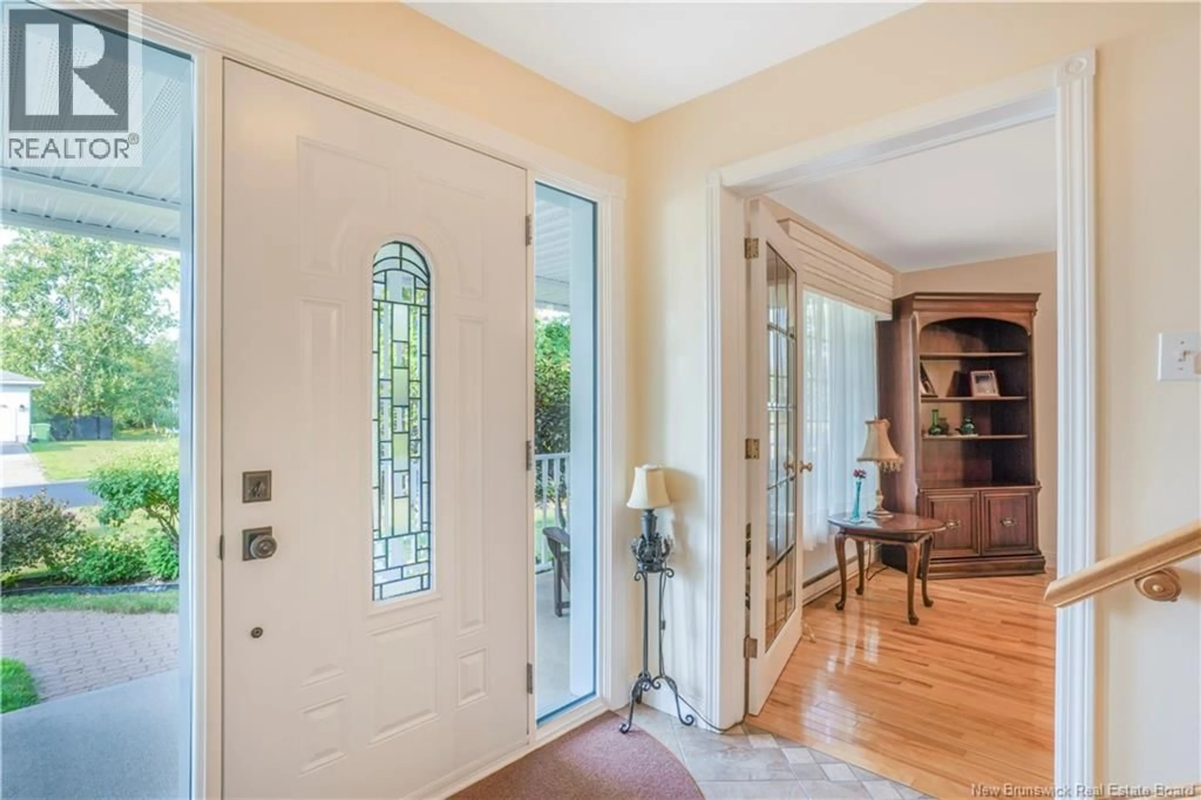 Indoor entryway for 33 HOWE CRESCENT, Oromocto New Brunswick E2V2S1