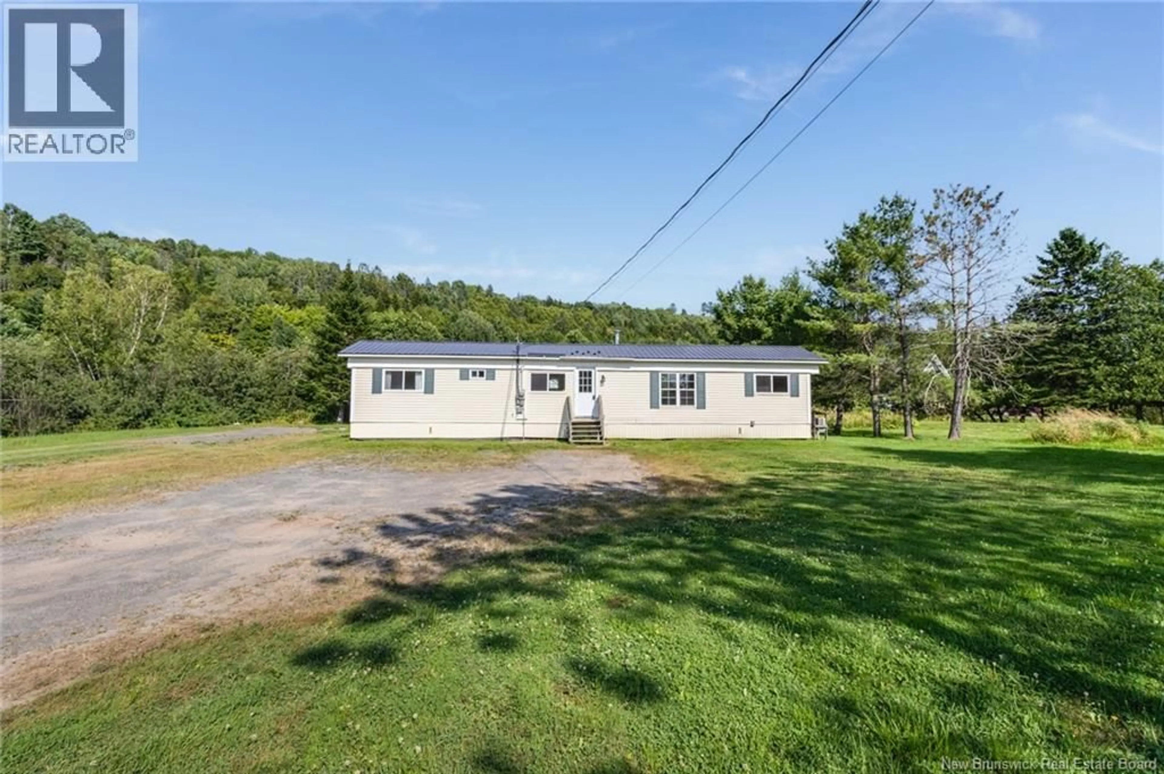 A pic from outside/outdoor area/front of a property/back of a property/a pic from drone, unknown for 1090 ROUTE 620, Estey's Bridge New Brunswick E3G6K3