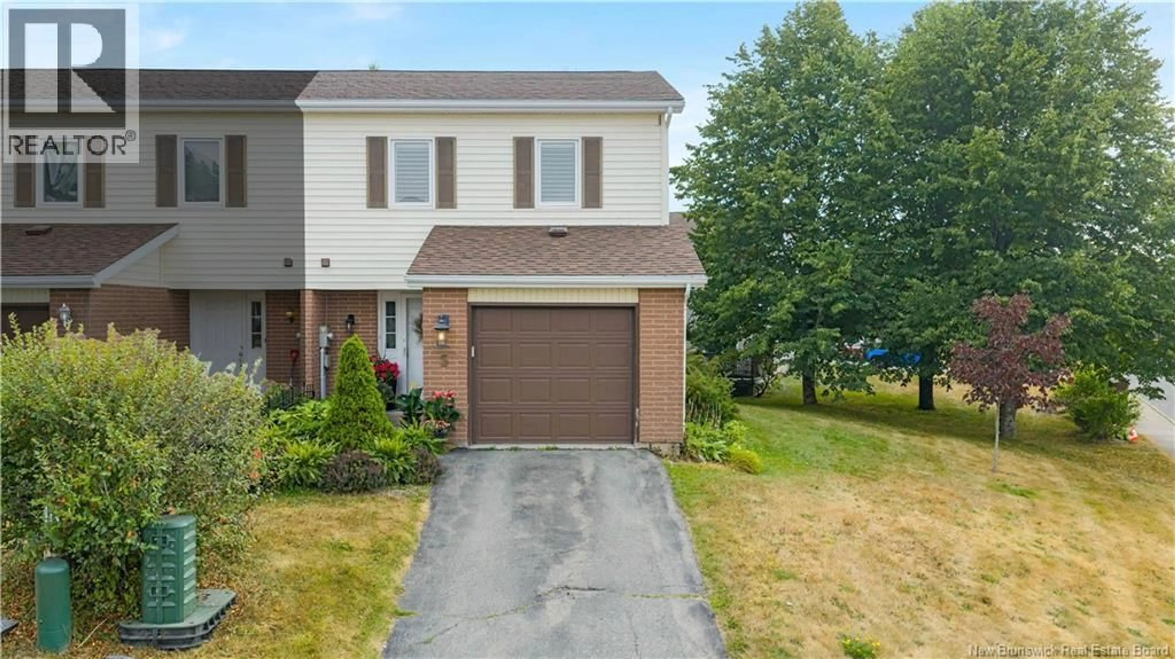 A pic from outside/outdoor area/front of a property/back of a property/a pic from drone, street for 5 DRIFTWOOD LANE, Saint John New Brunswick E2M5L6