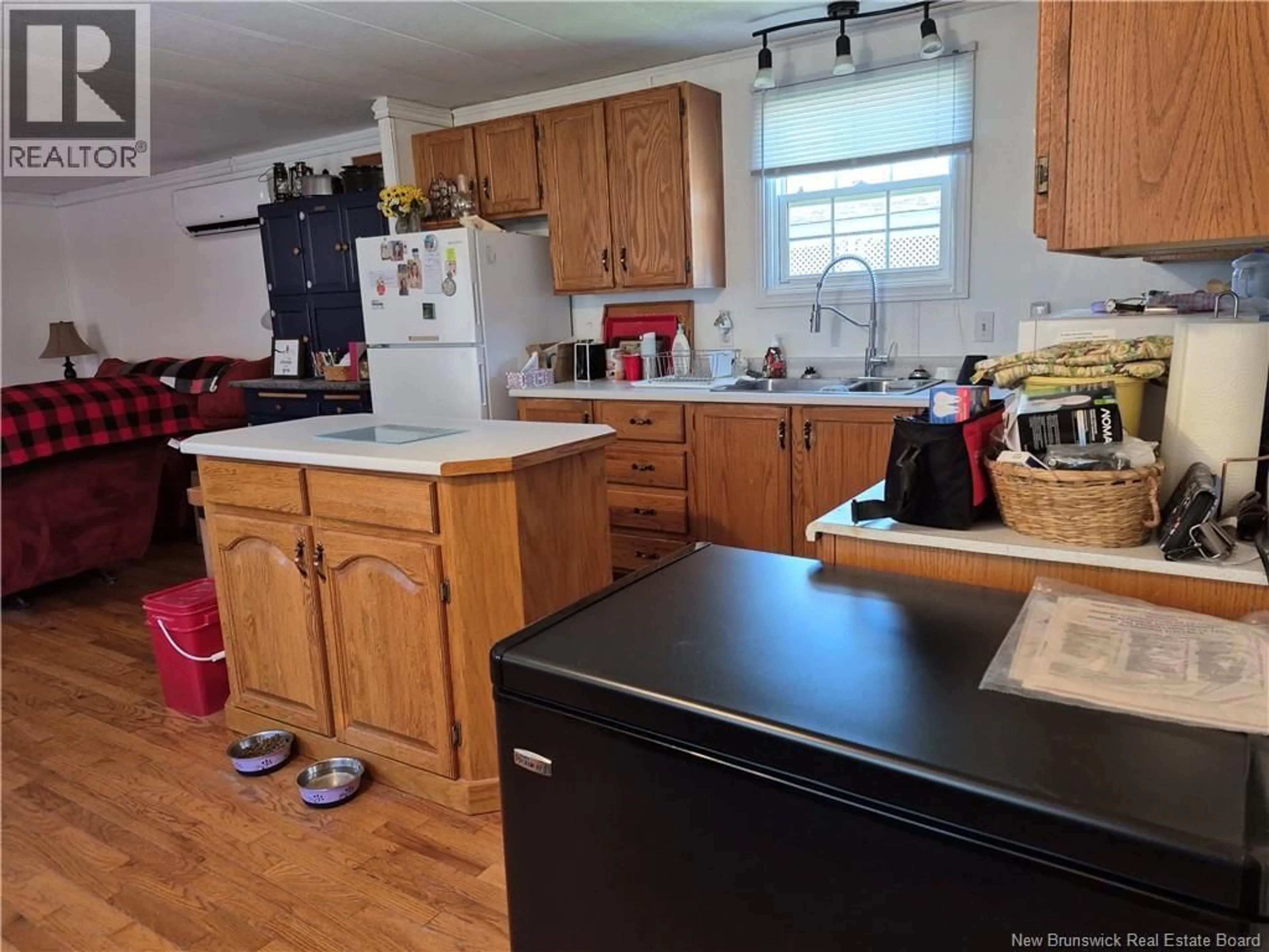 Standard kitchen, wood/laminate floor for 23 TYLER STREET, Lincoln New Brunswick E3B6X4