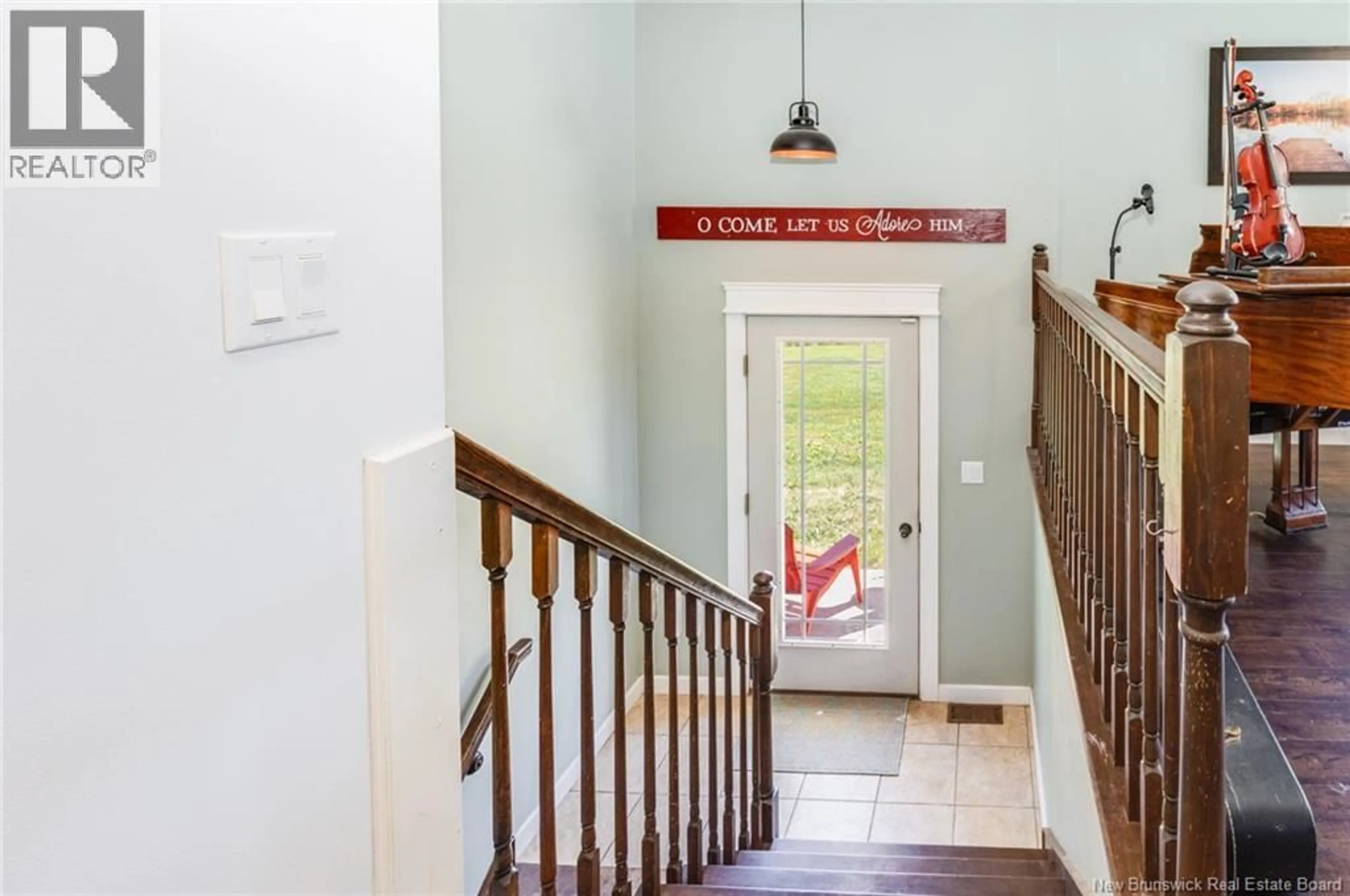 Indoor foyer for 150 LOWER STONERIDGE ROAD, Burtts Corner New Brunswick E6L2P5