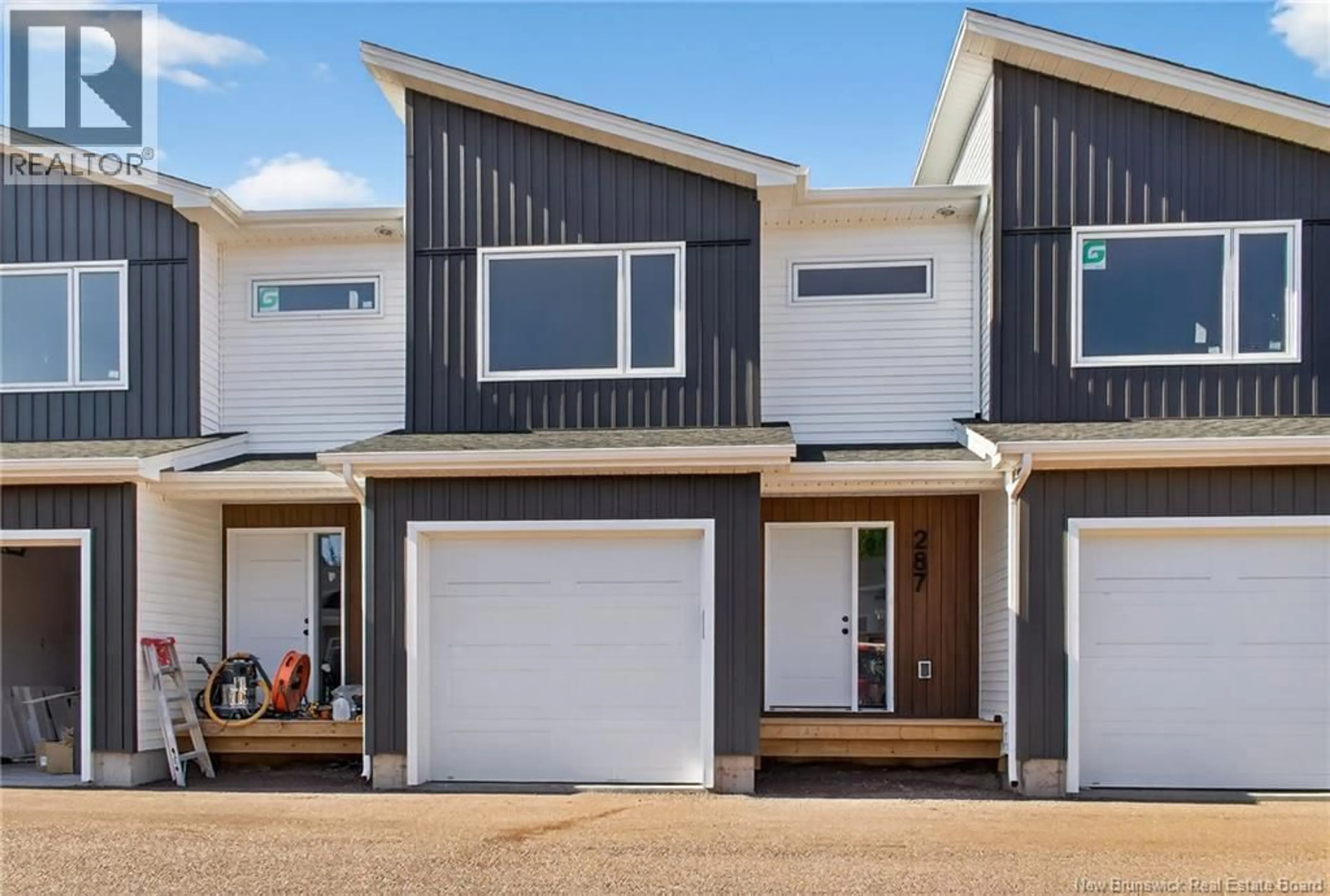 Home with vinyl exterior material, street for 289 ELS LIGER STREET, Dieppe New Brunswick E1H2B9