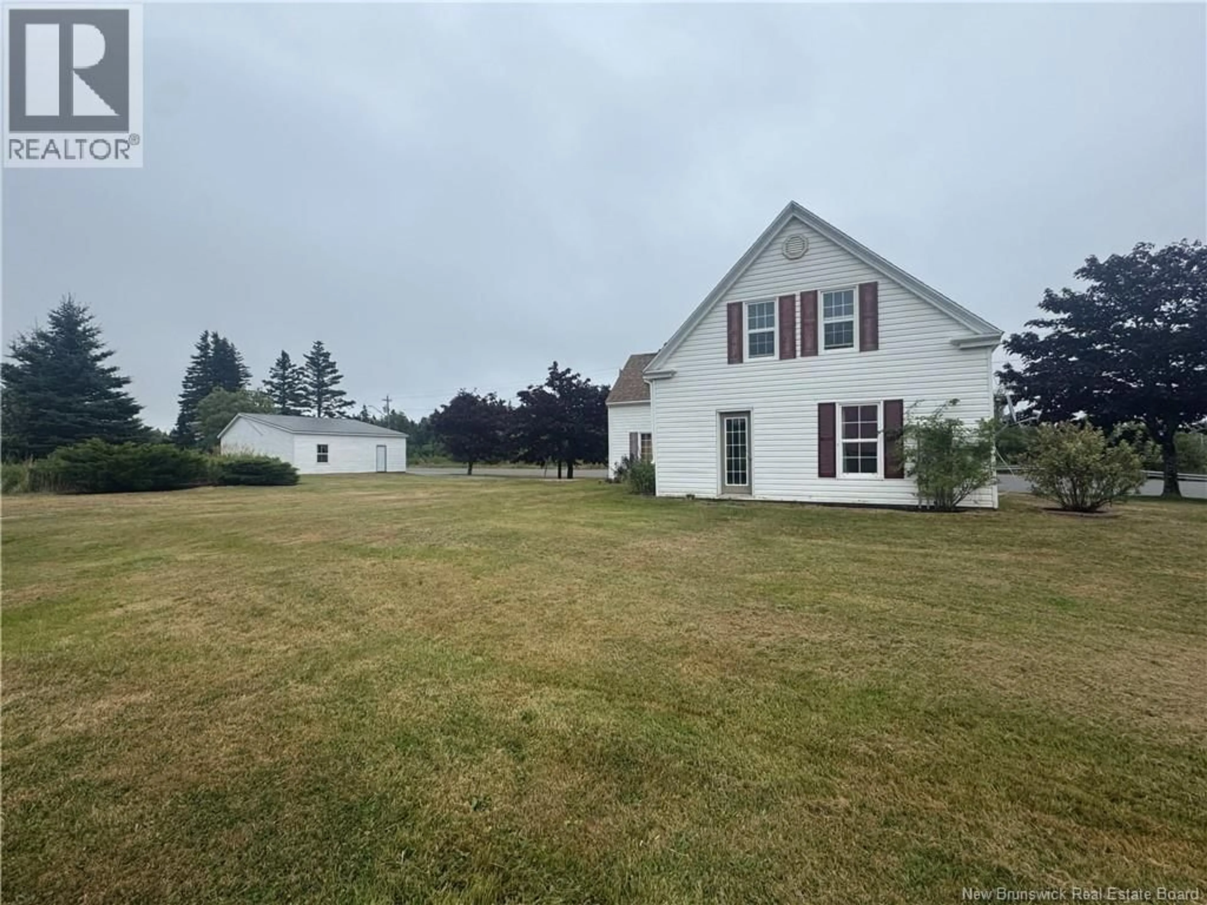 A pic from outside/outdoor area/front of a property/back of a property/a pic from drone, water/lake/river/ocean view for 1088 ROUTE 776, Grand Manan Island New Brunswick E5G1A5