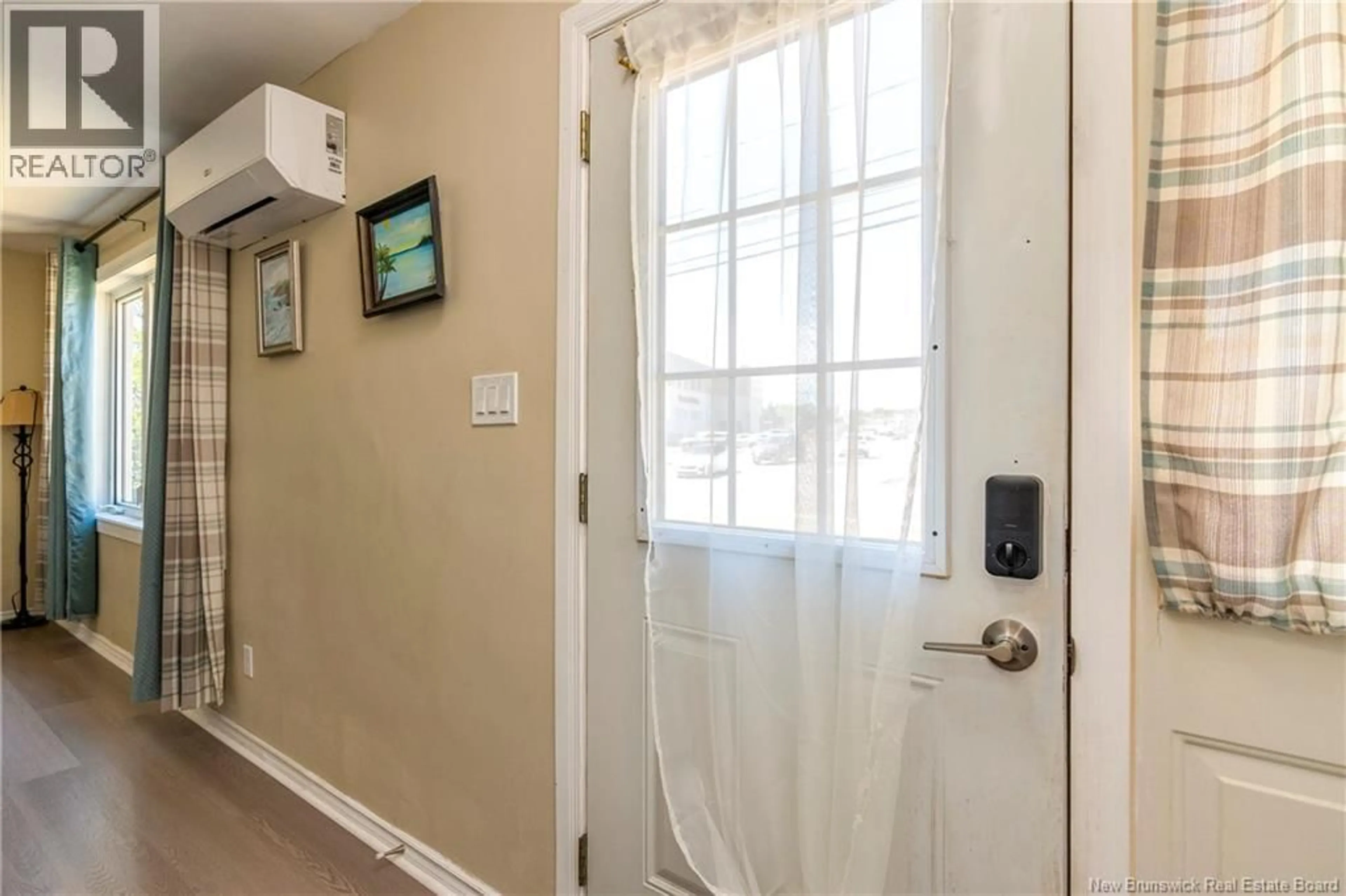 Indoor entryway for 69 MAPLETON ROAD, Moncton New Brunswick E1C7W6
