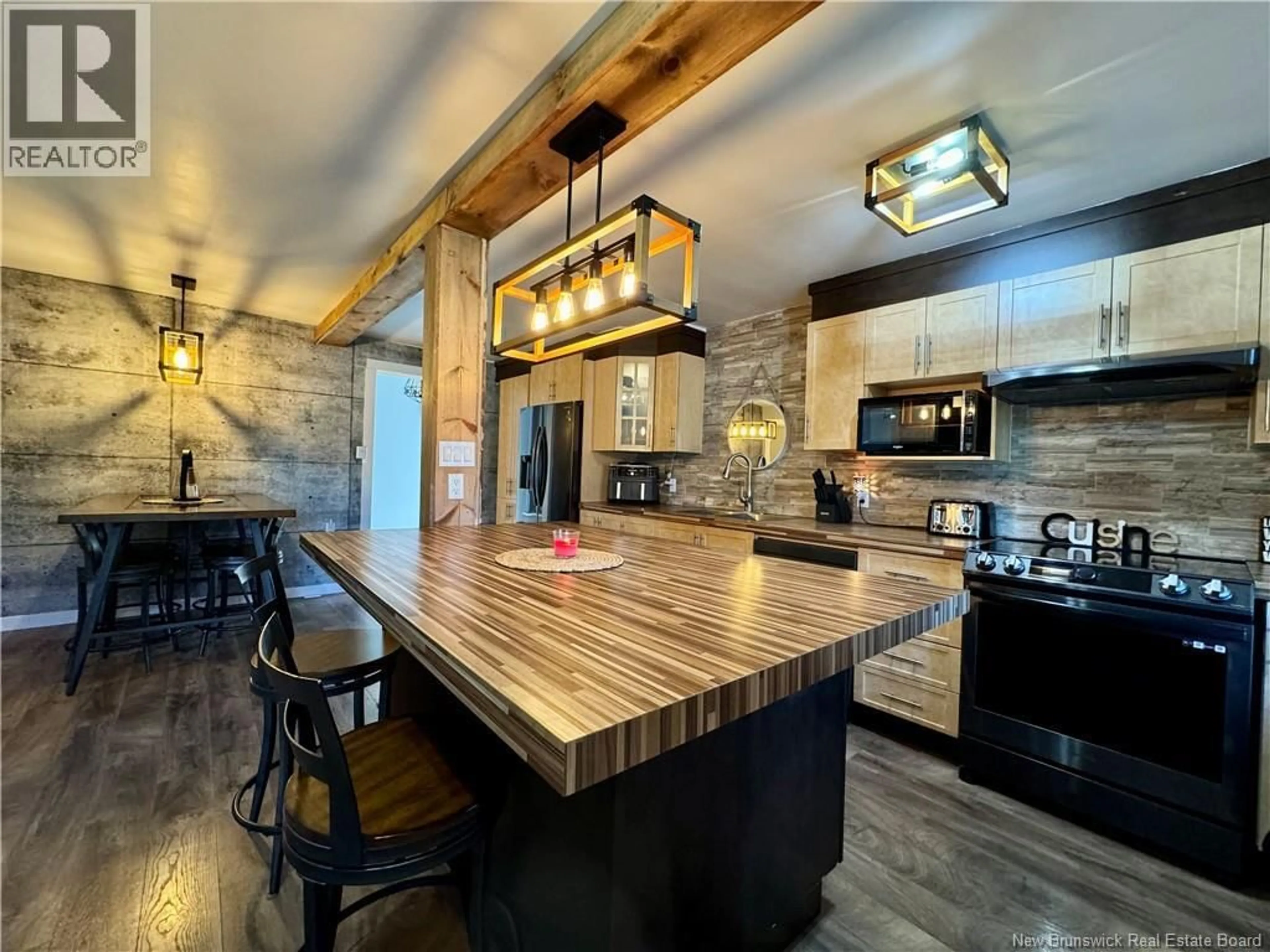Rustic kitchen, unknown for 1075 VICTORIA STREET, Saint-Jacques New Brunswick E3V3T6