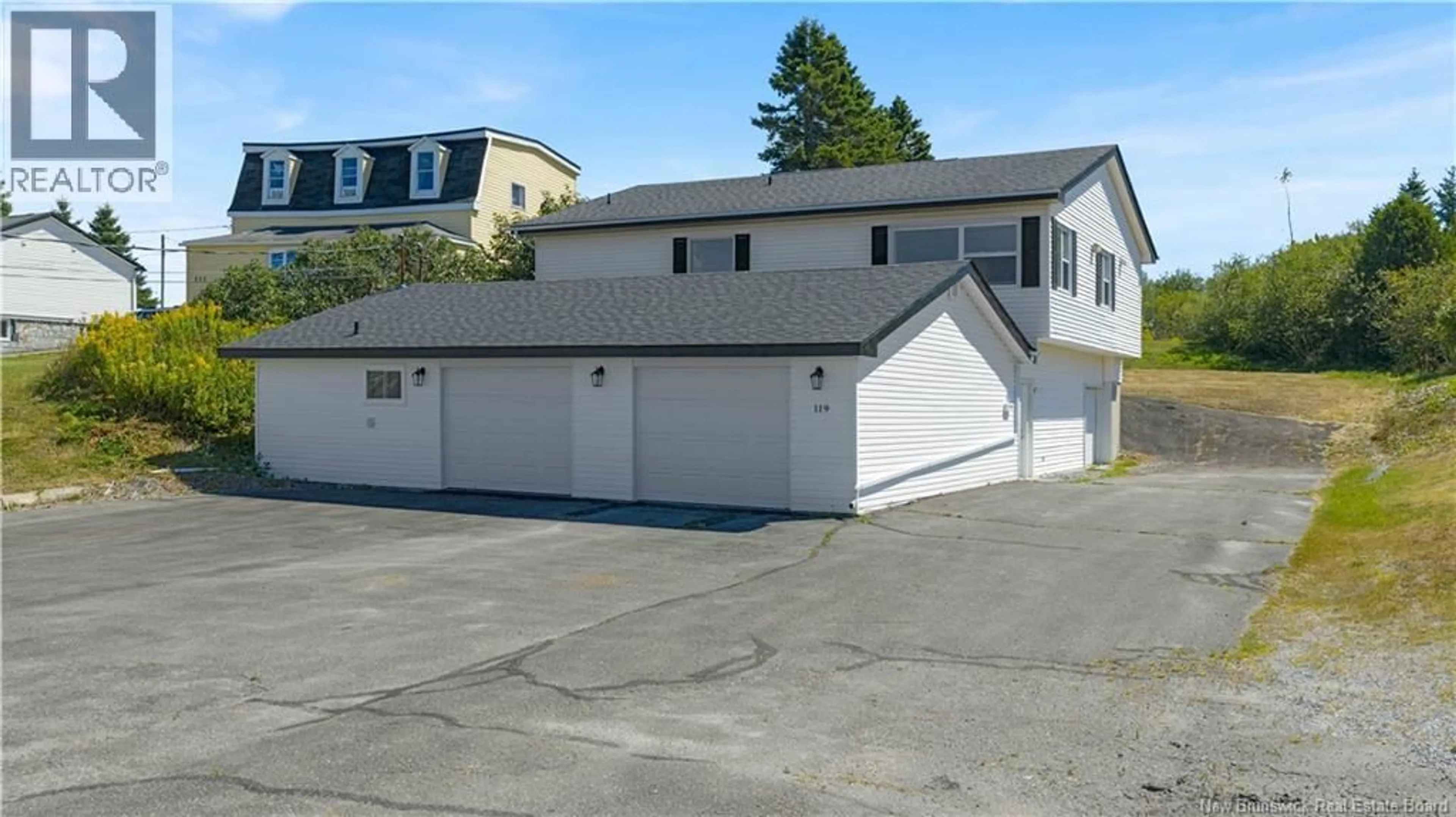 Indoor garage for 119 RED HEAD ROAD, Saint John New Brunswick E2P1K8