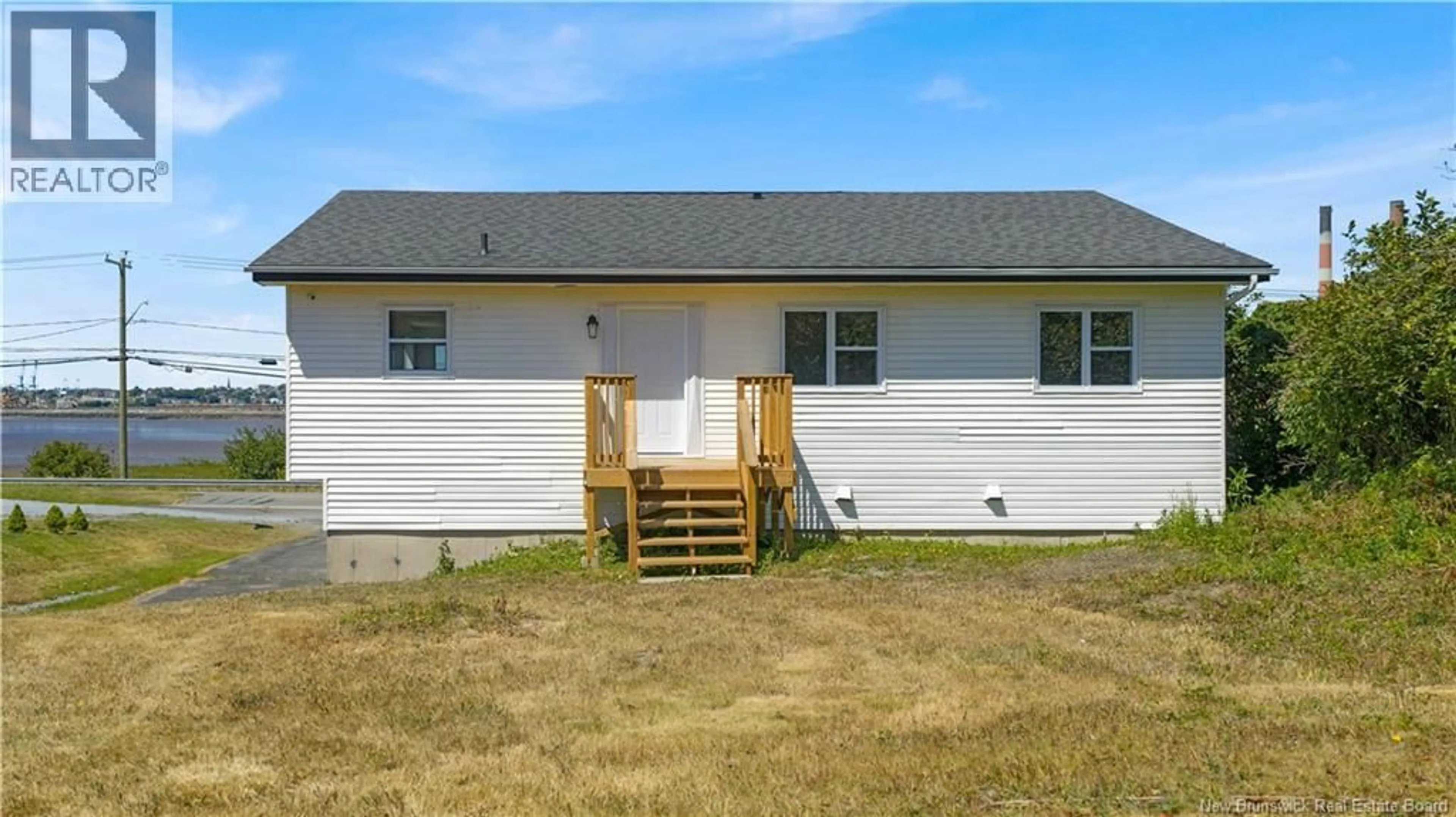 Home with vinyl exterior material, building for 119 RED HEAD ROAD, Saint John New Brunswick E2P1K8