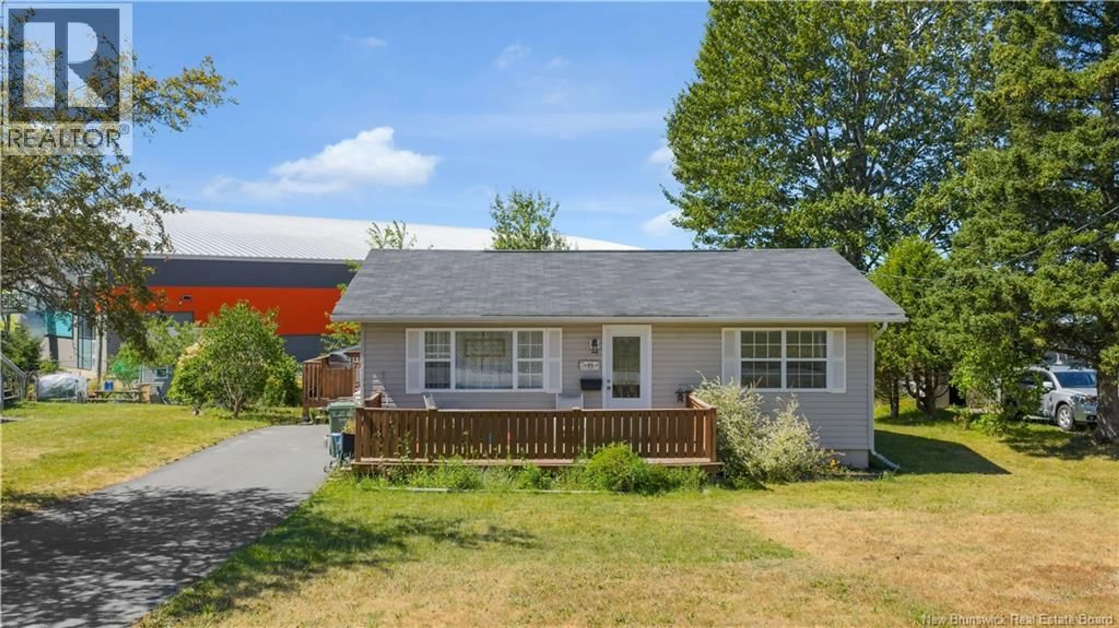 Home with vinyl exterior material, street for 19 BRAEMAR DRIVE, Saint John New Brunswick E2J2T5