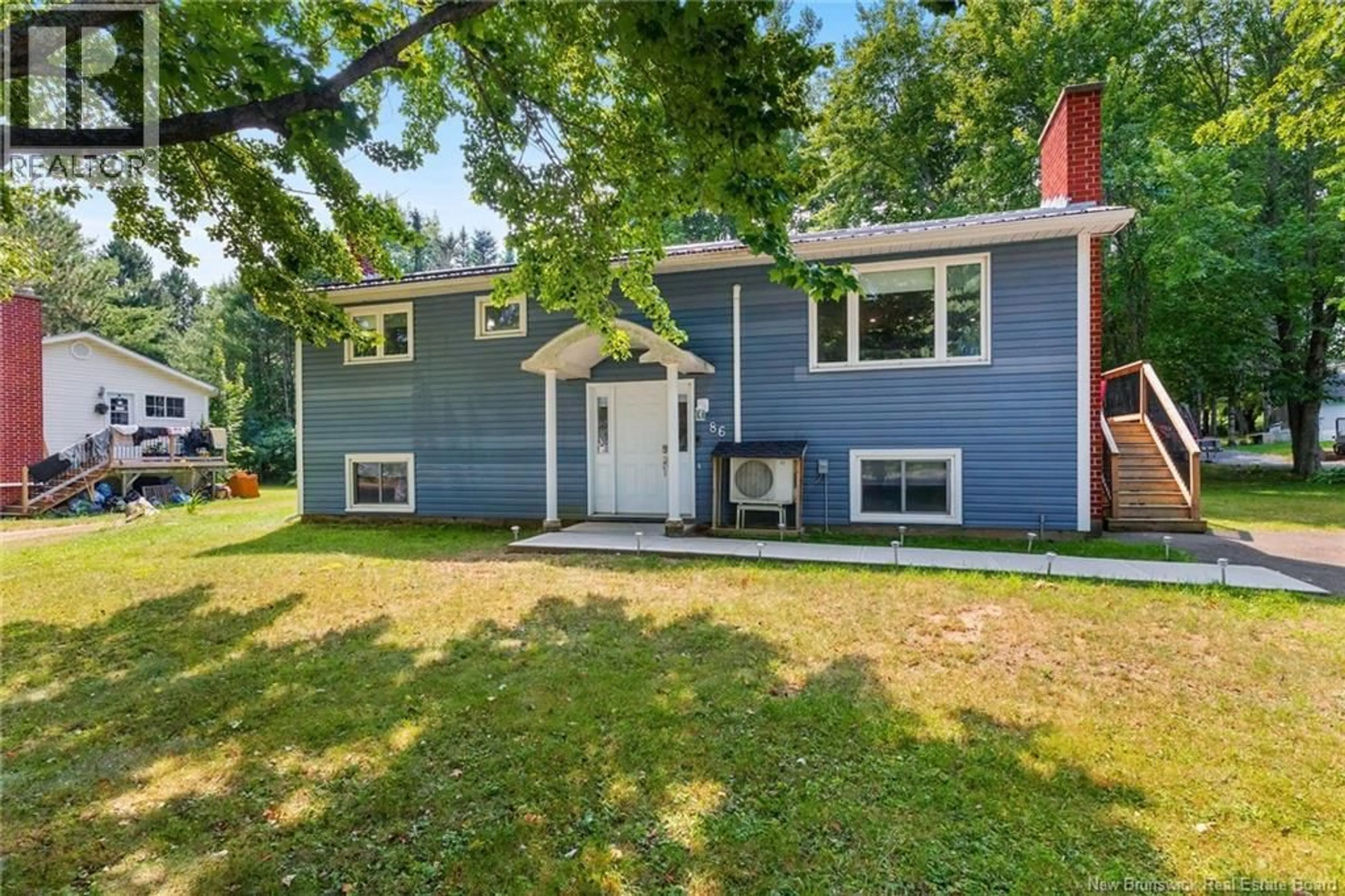 Home with vinyl exterior material, street for 86 GARDEN STREET, Fredericton New Brunswick E3B7E1