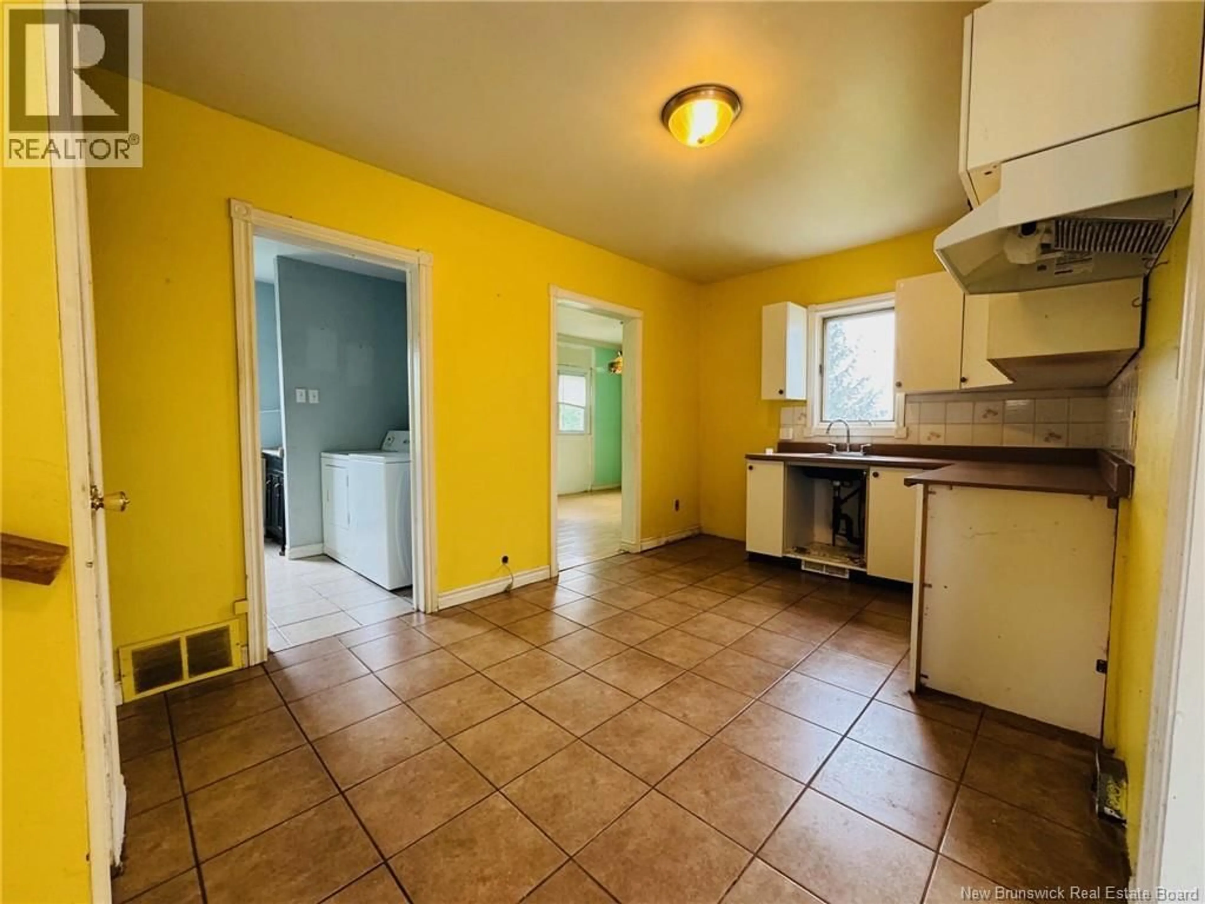 A pic of a room for 507 VICTORIA STREET, Dalhousie New Brunswick E8C2V5