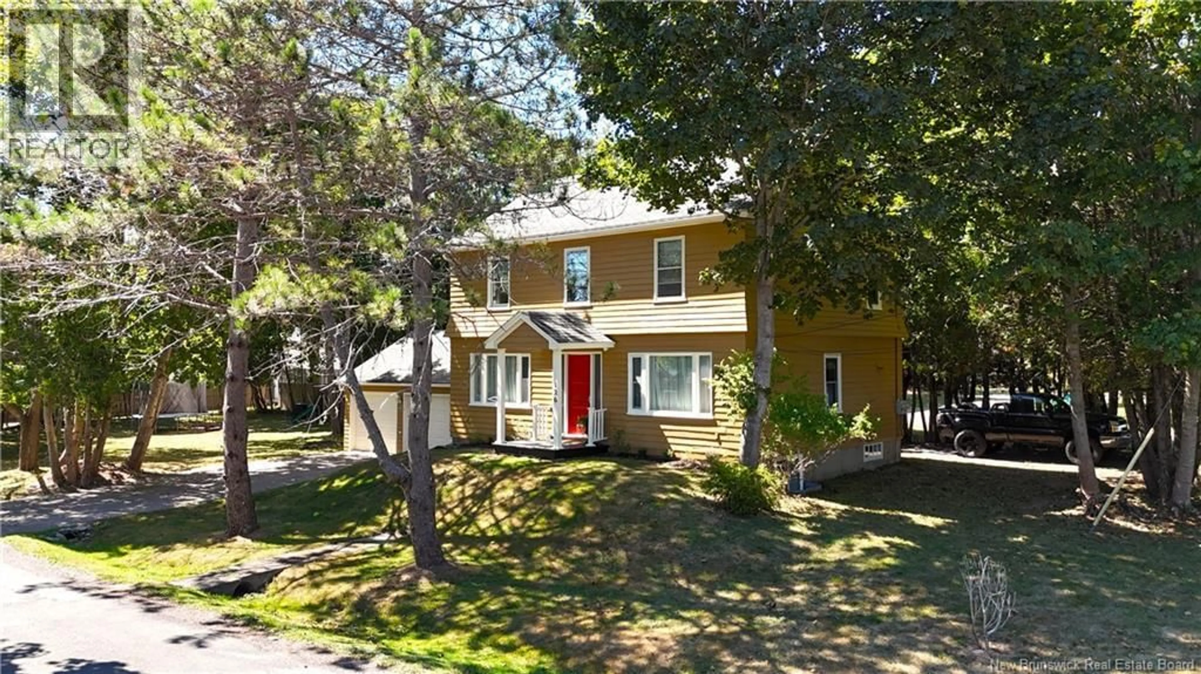 Home with vinyl exterior material, street for 126 SOPHIA STREET, Saint Andrews New Brunswick E5B2B8