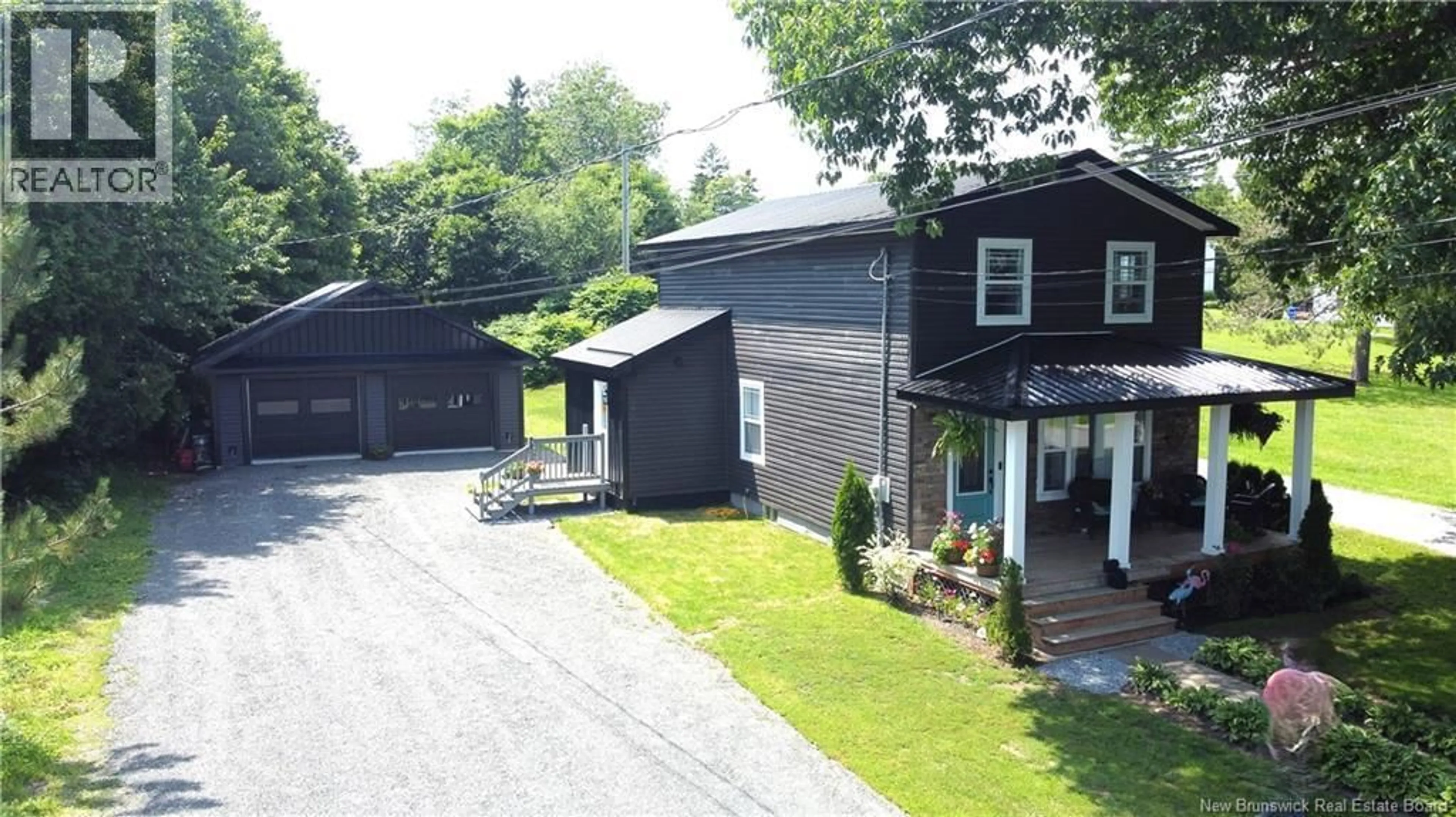 A pic from outside/outdoor area/front of a property/back of a property/a pic from drone, street for 184 BRUNSWICK STREET, St George New Brunswick E5C3S2
