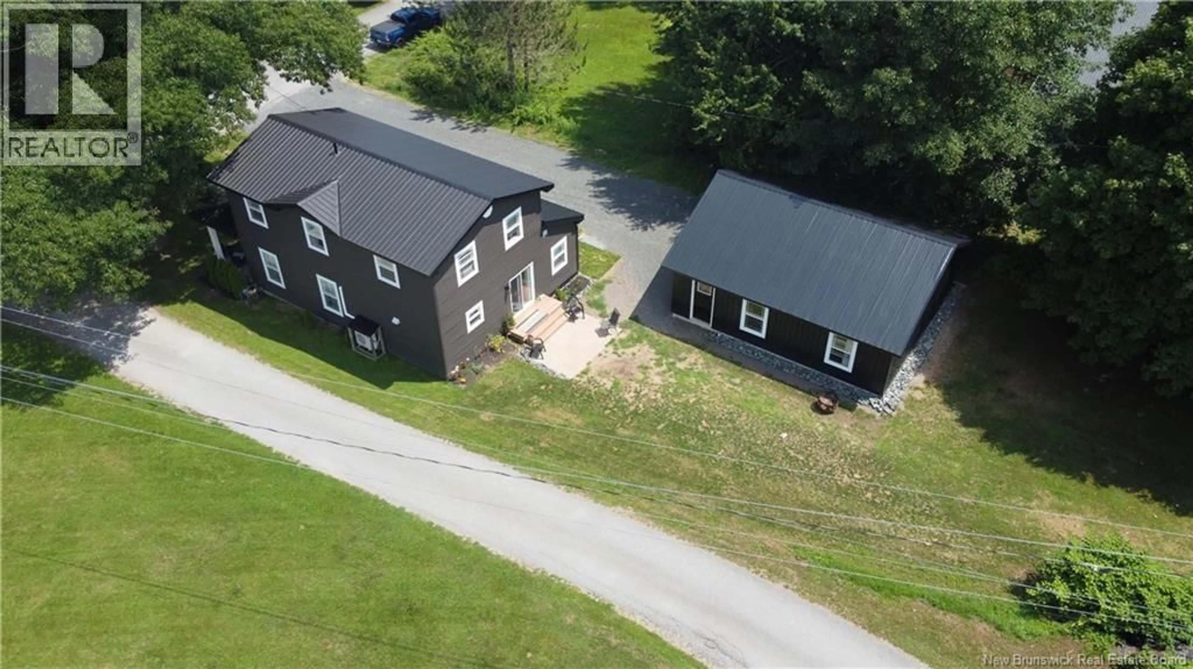A pic from outside/outdoor area/front of a property/back of a property/a pic from drone, building for 184 BRUNSWICK STREET, St George New Brunswick E5C3S2