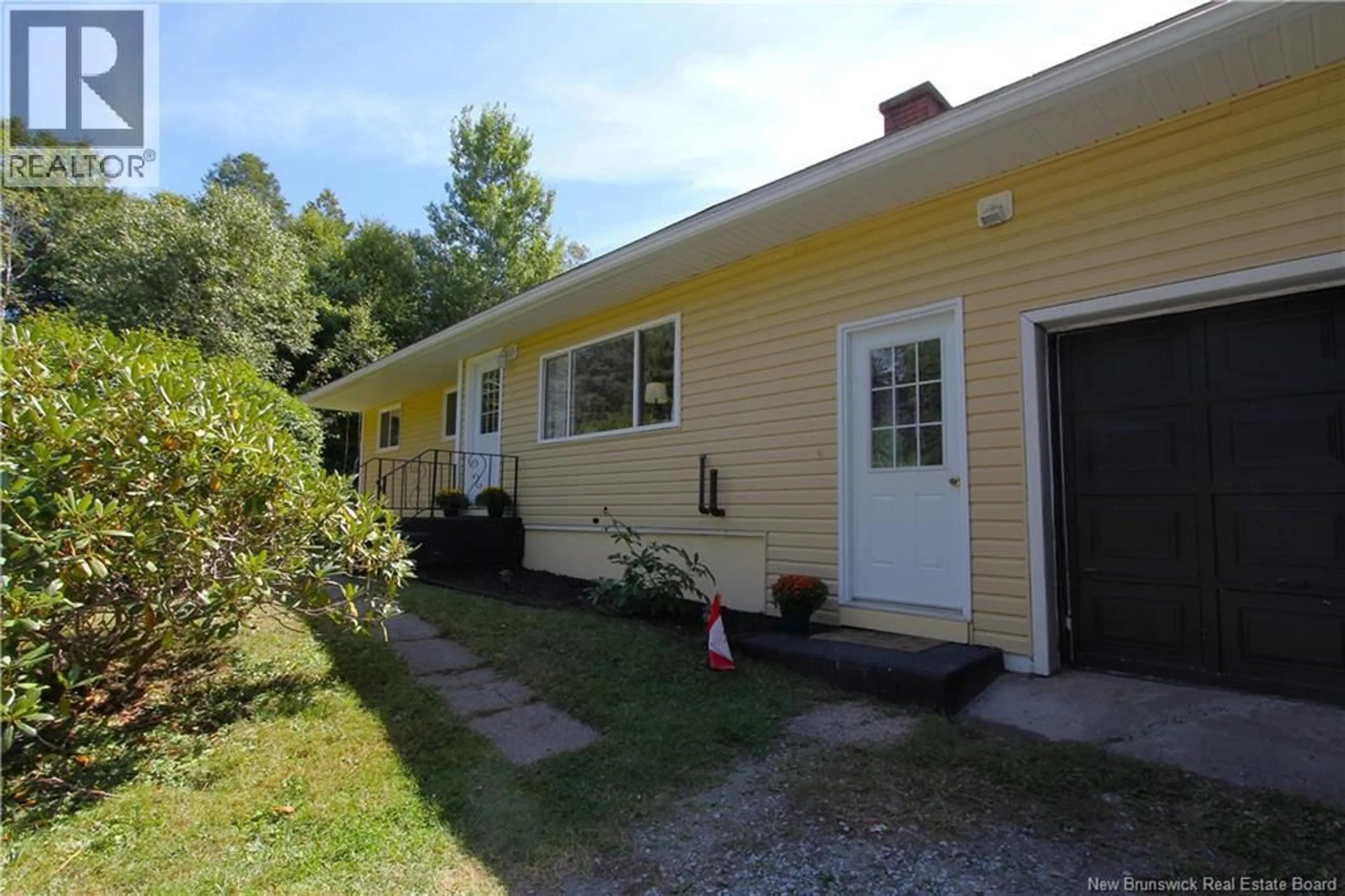 Unknown for 15 HILLCREST DRIVE, Rothesay New Brunswick E2E5P7