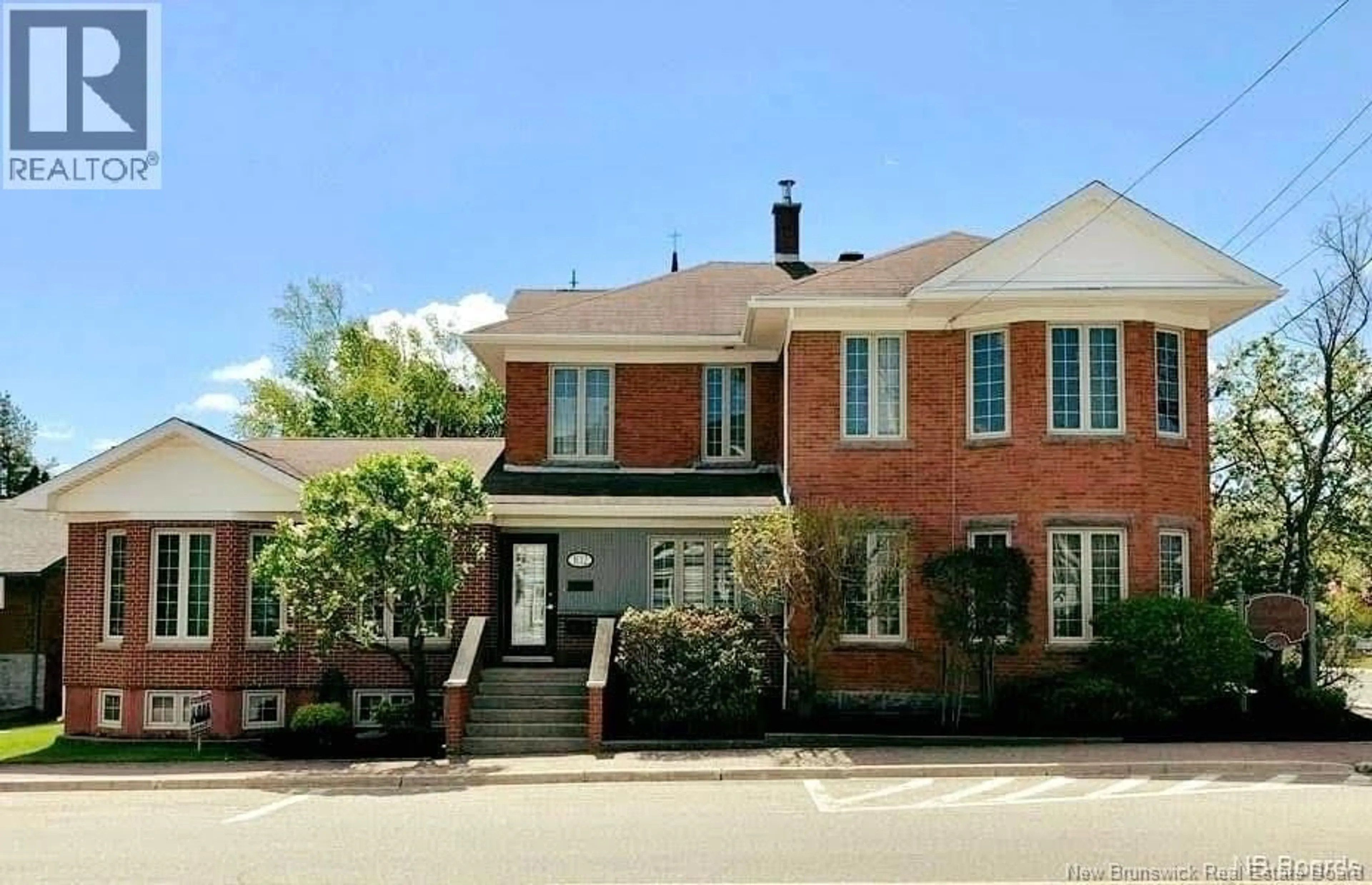 Home with brick exterior material, street for 102 ST. GEORGE STREET, Bathurst New Brunswick E2A1B5