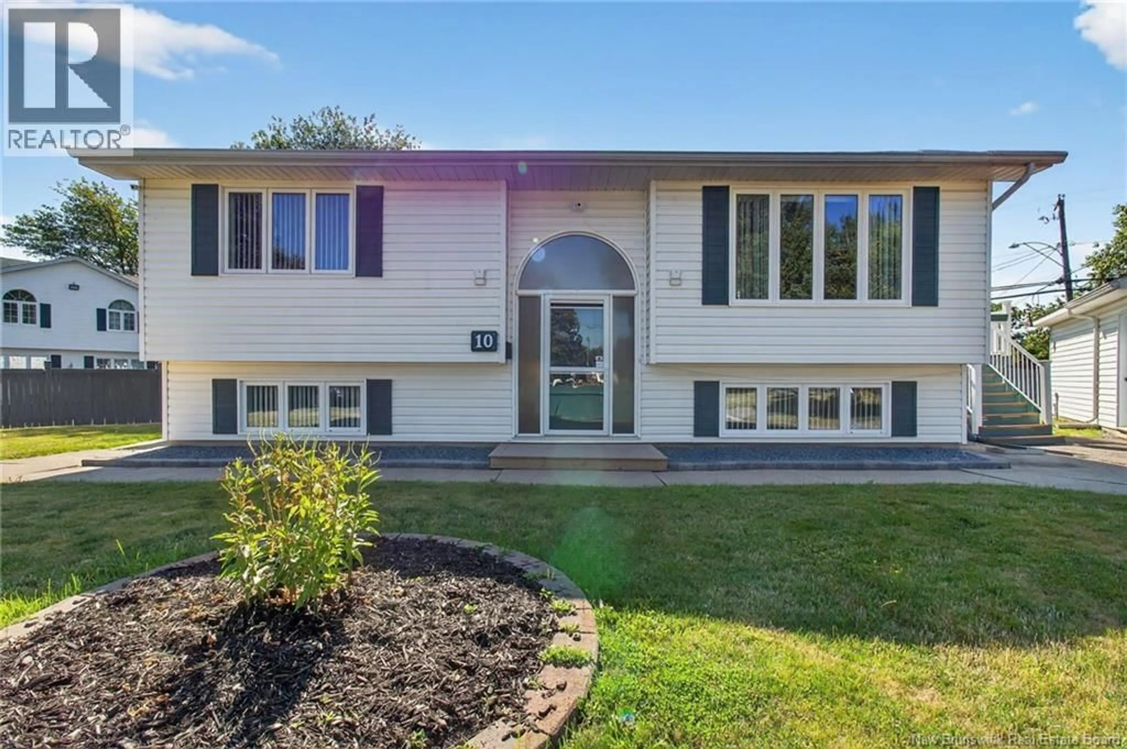 Home with vinyl exterior material, street for 10 WILLETT, Moncton New Brunswick E1C8A3