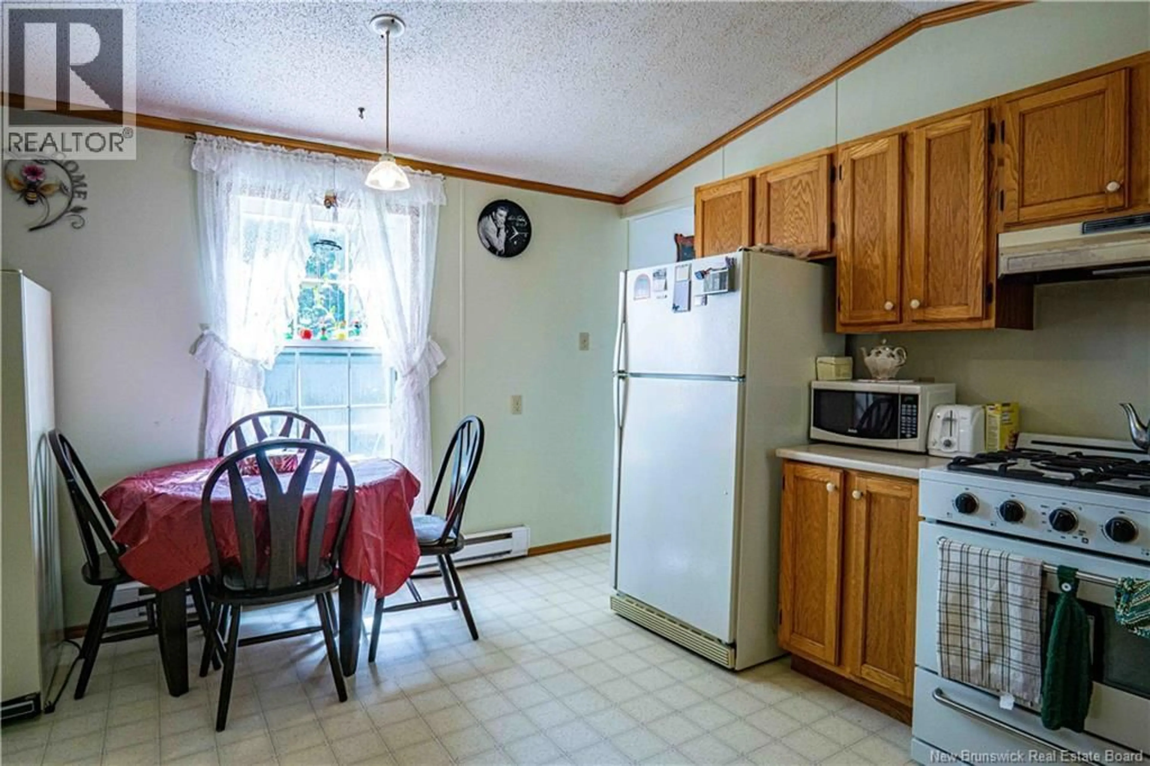 Standard kitchen, unknown for 1543 ROUTE 102, Upper Gagetown New Brunswick E5M1N5