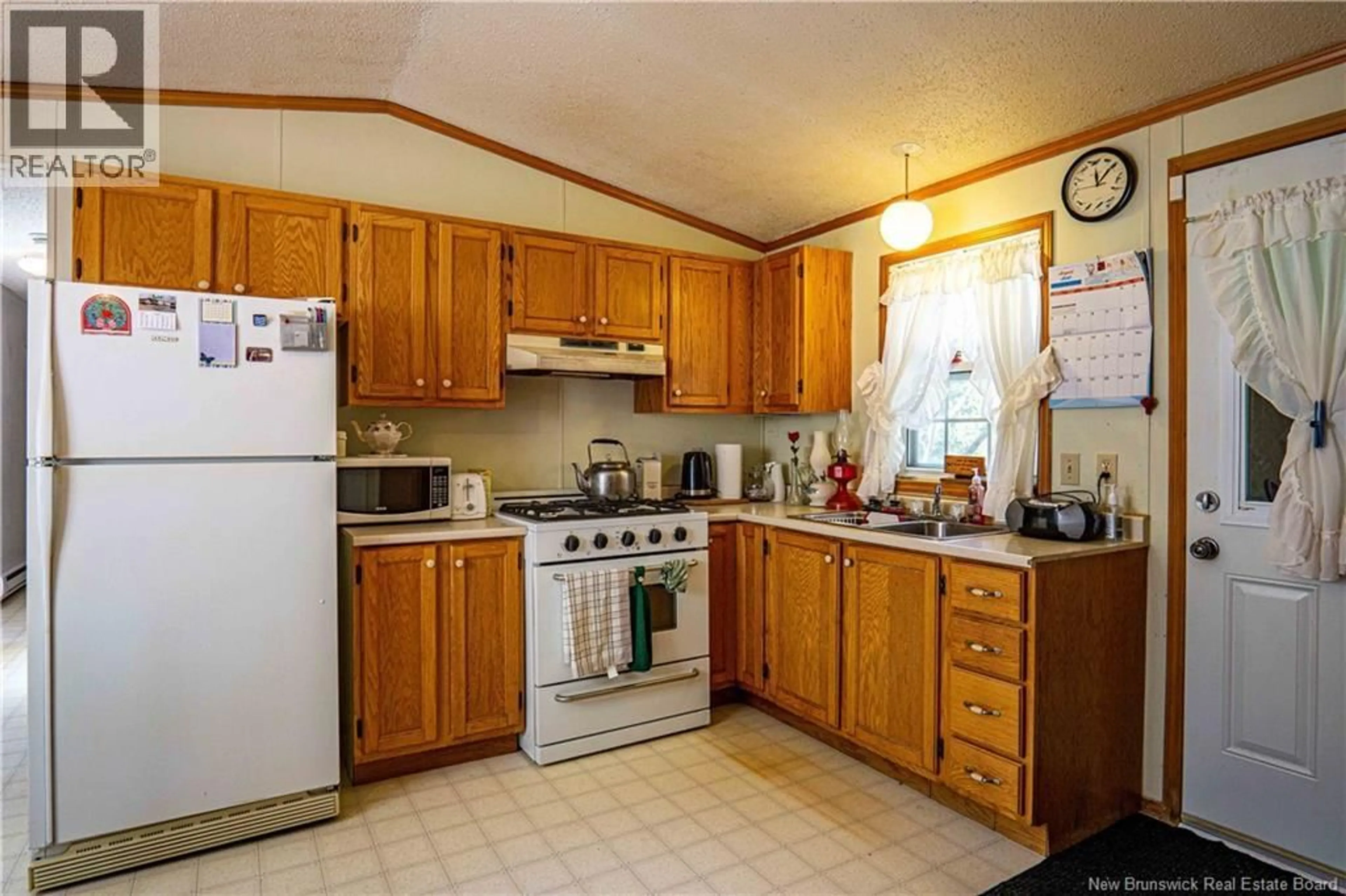 Standard kitchen, unknown for 1543 ROUTE 102, Upper Gagetown New Brunswick E5M1N5