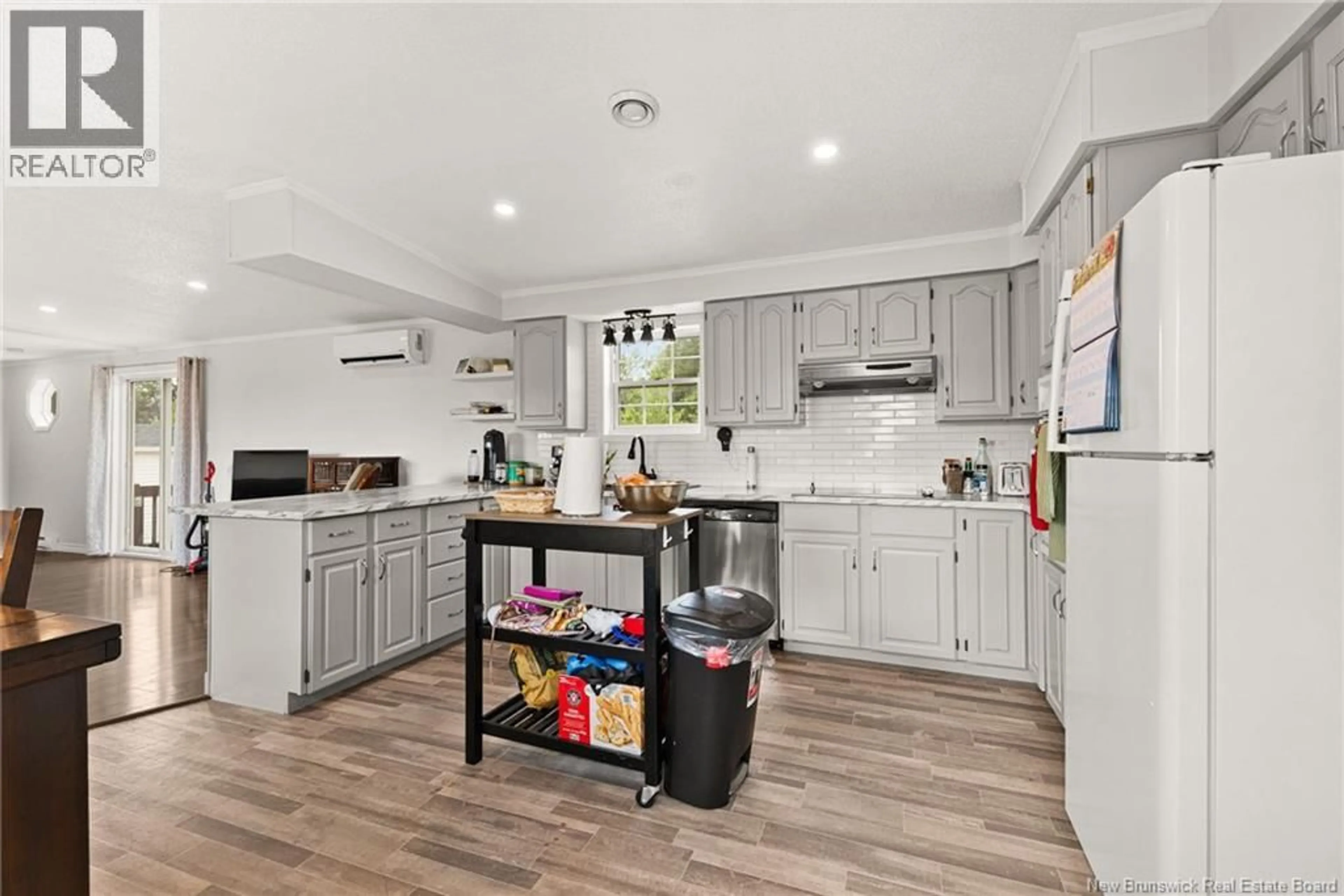 Open concept kitchen, unknown for 208 NEPISIGUIT DRIVE, Dieppe New Brunswick E1A7N1