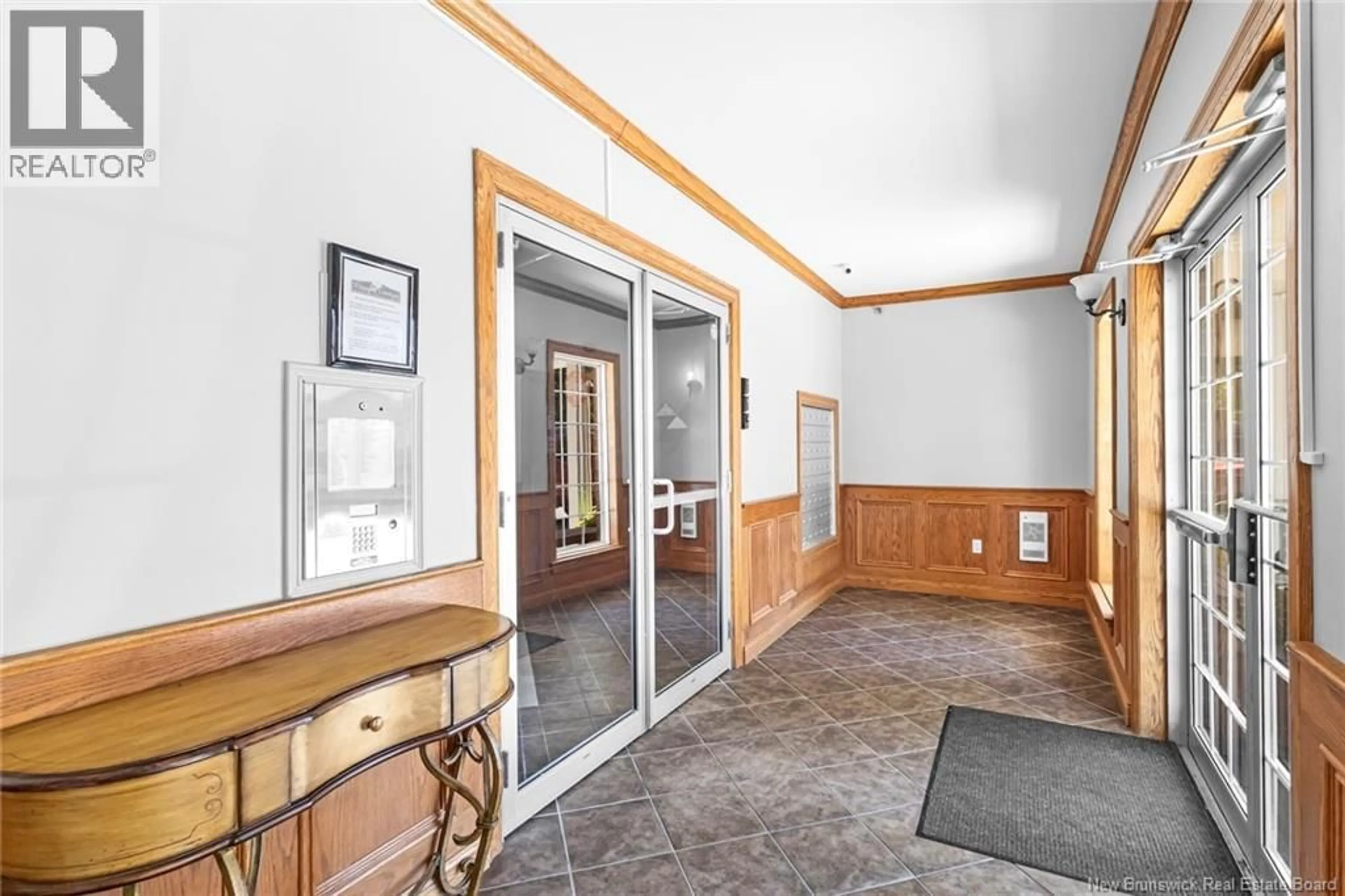Indoor foyer for 407 - 362 CARLETON STREET, Fredericton New Brunswick E3B0C8
