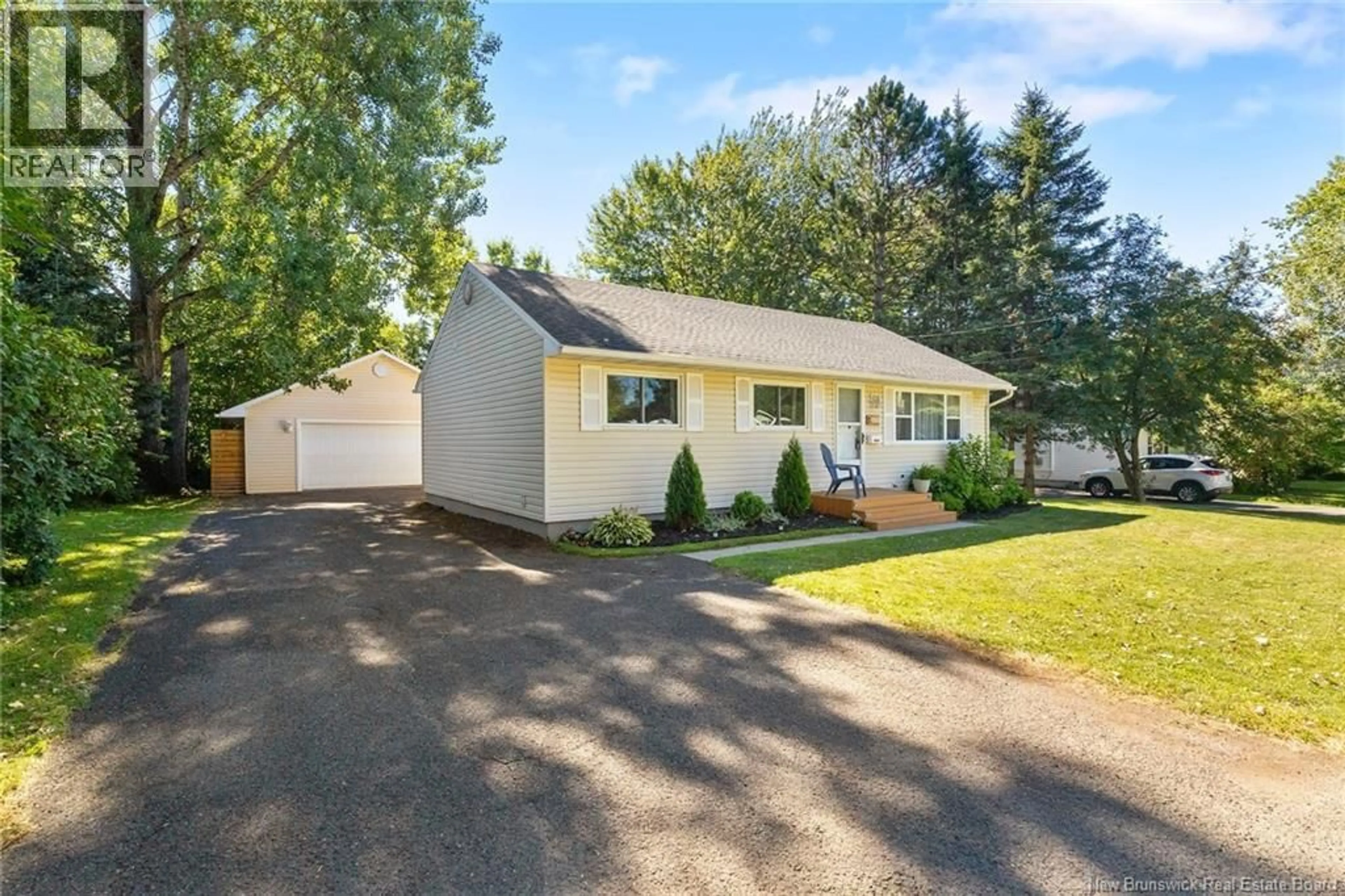 Home with vinyl exterior material, street for 222 FULTON AVENUE, Fredericton New Brunswick E3A2B8