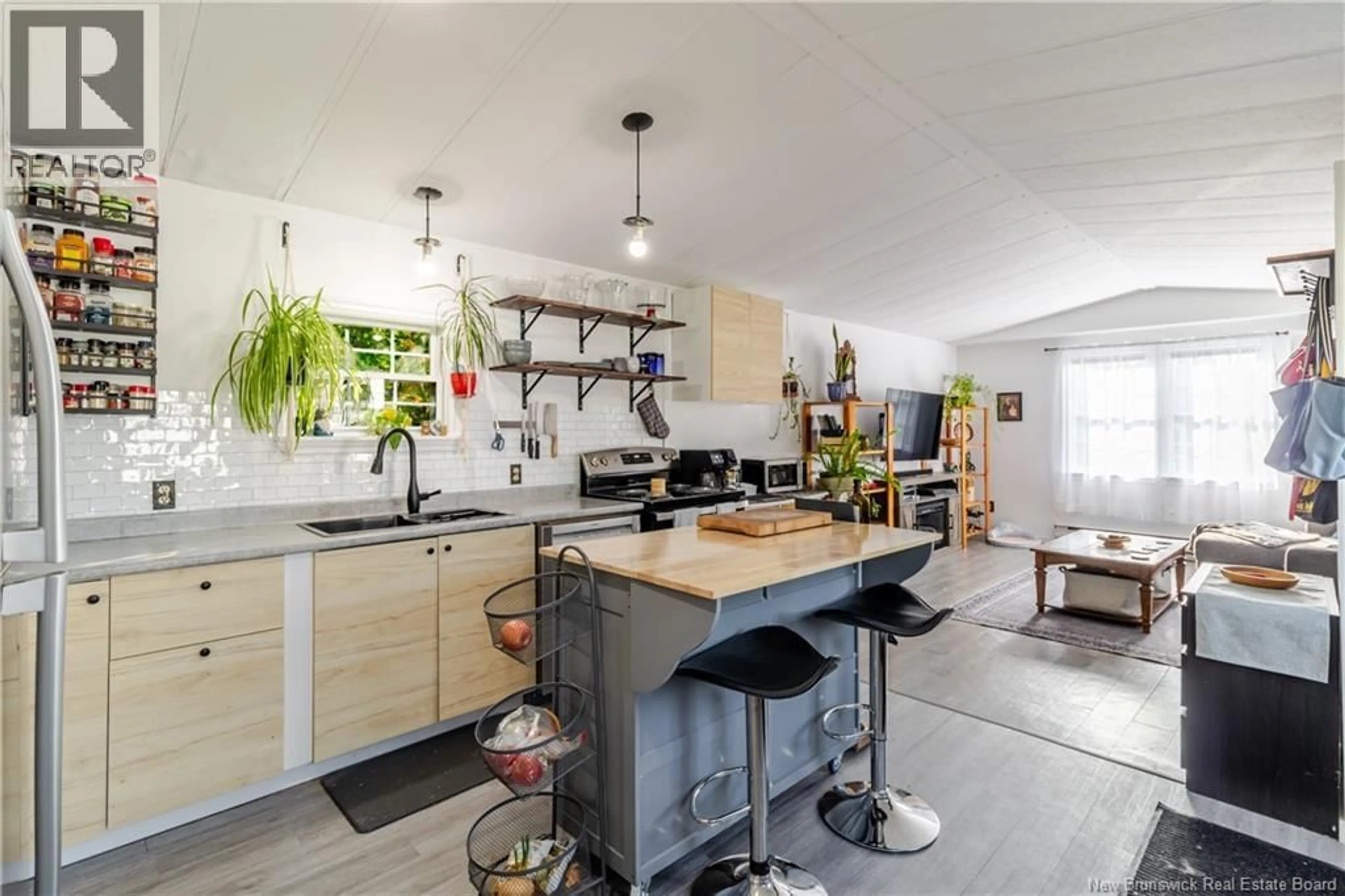 Open concept kitchen, unknown for 48 DOUGLAS CRESCENT, New Maryland New Brunswick E3B1Y8