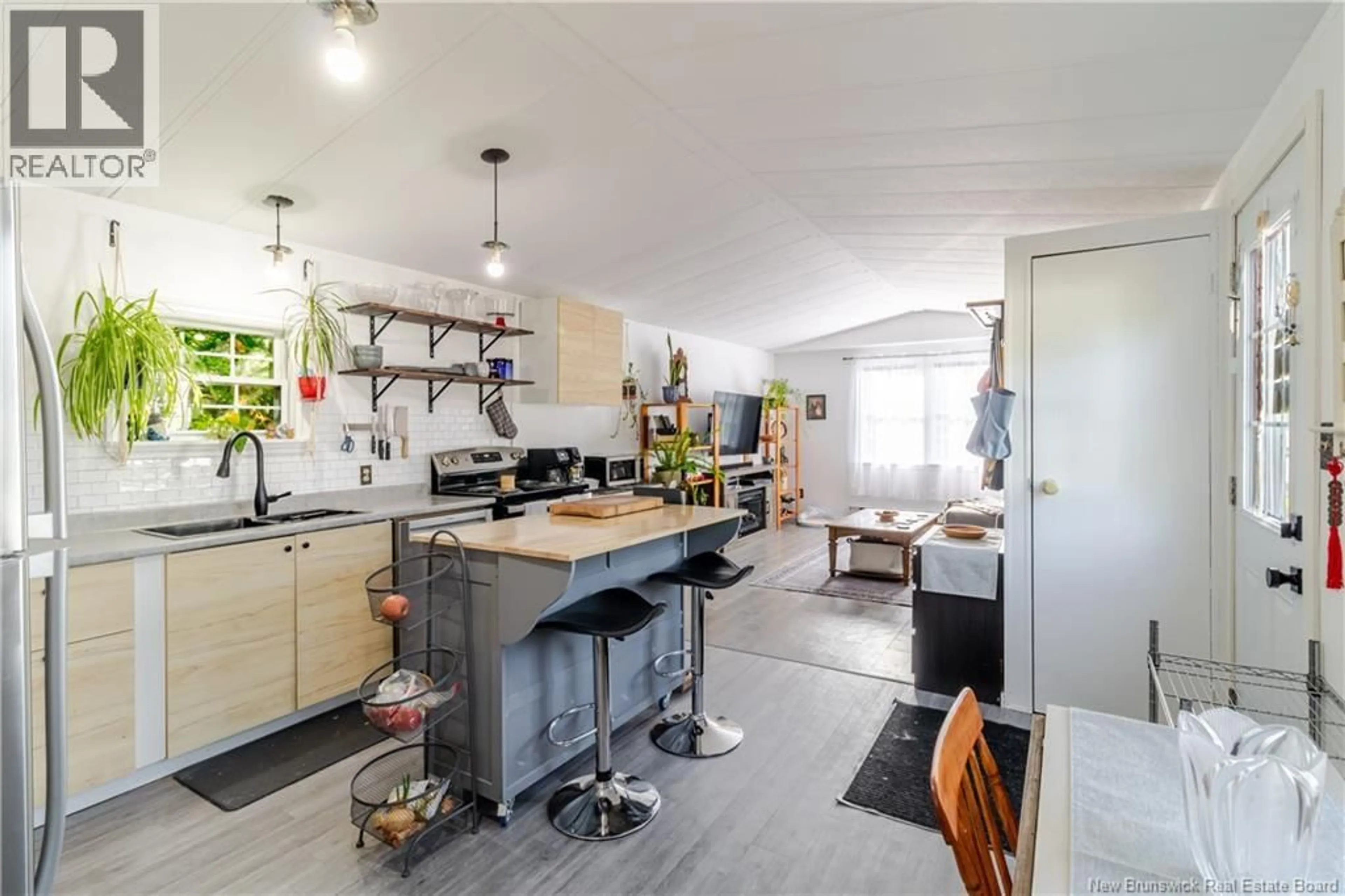 Open concept kitchen, unknown for 48 DOUGLAS CRESCENT, New Maryland New Brunswick E3B1Y8
