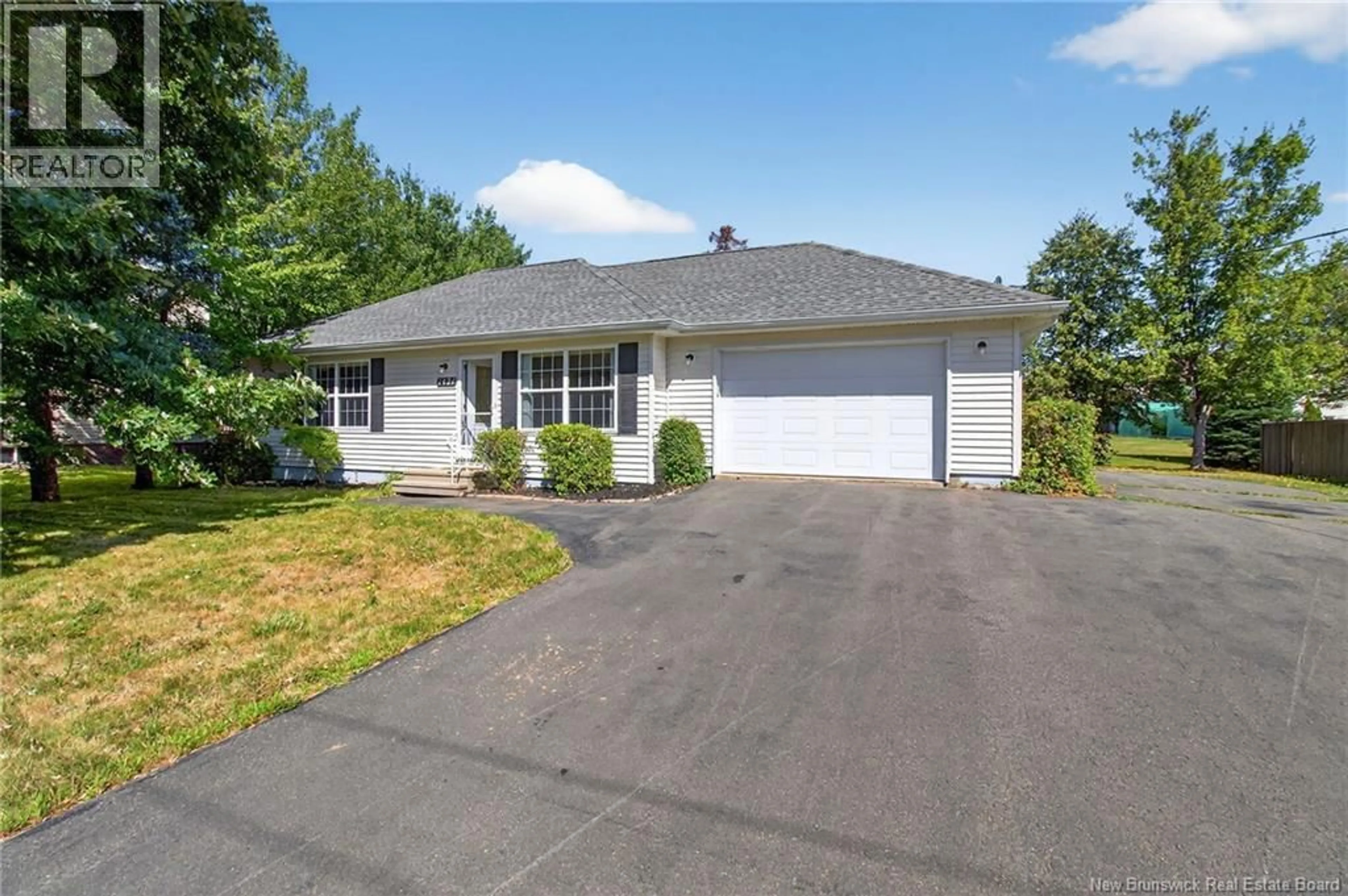 Home with vinyl exterior material, street for 1421 SALISBURY ROAD, Moncton New Brunswick E1E4P8