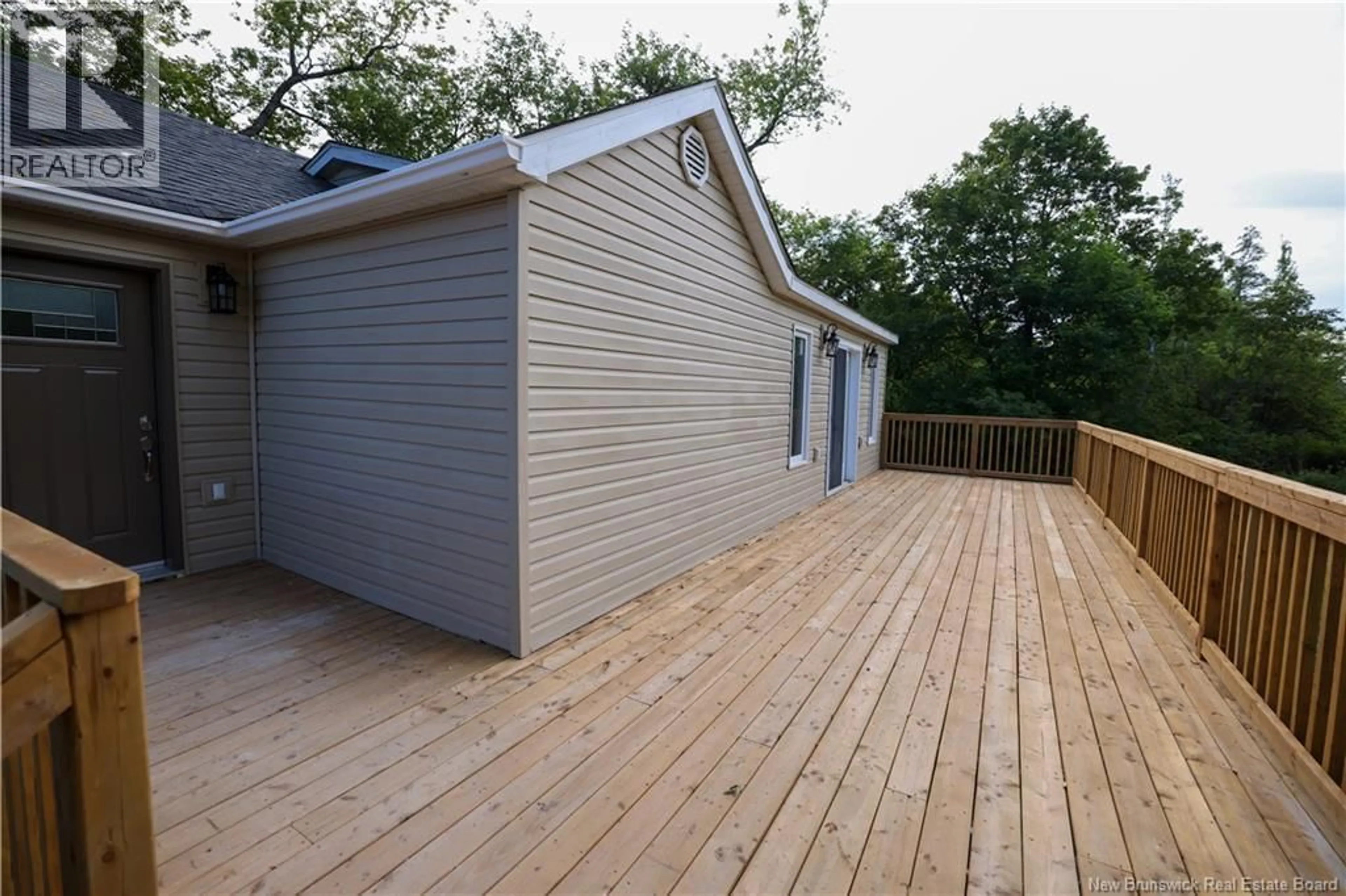 Patio, street for 542 SALISBURY ROAD, Moncton New Brunswick E1E1B8