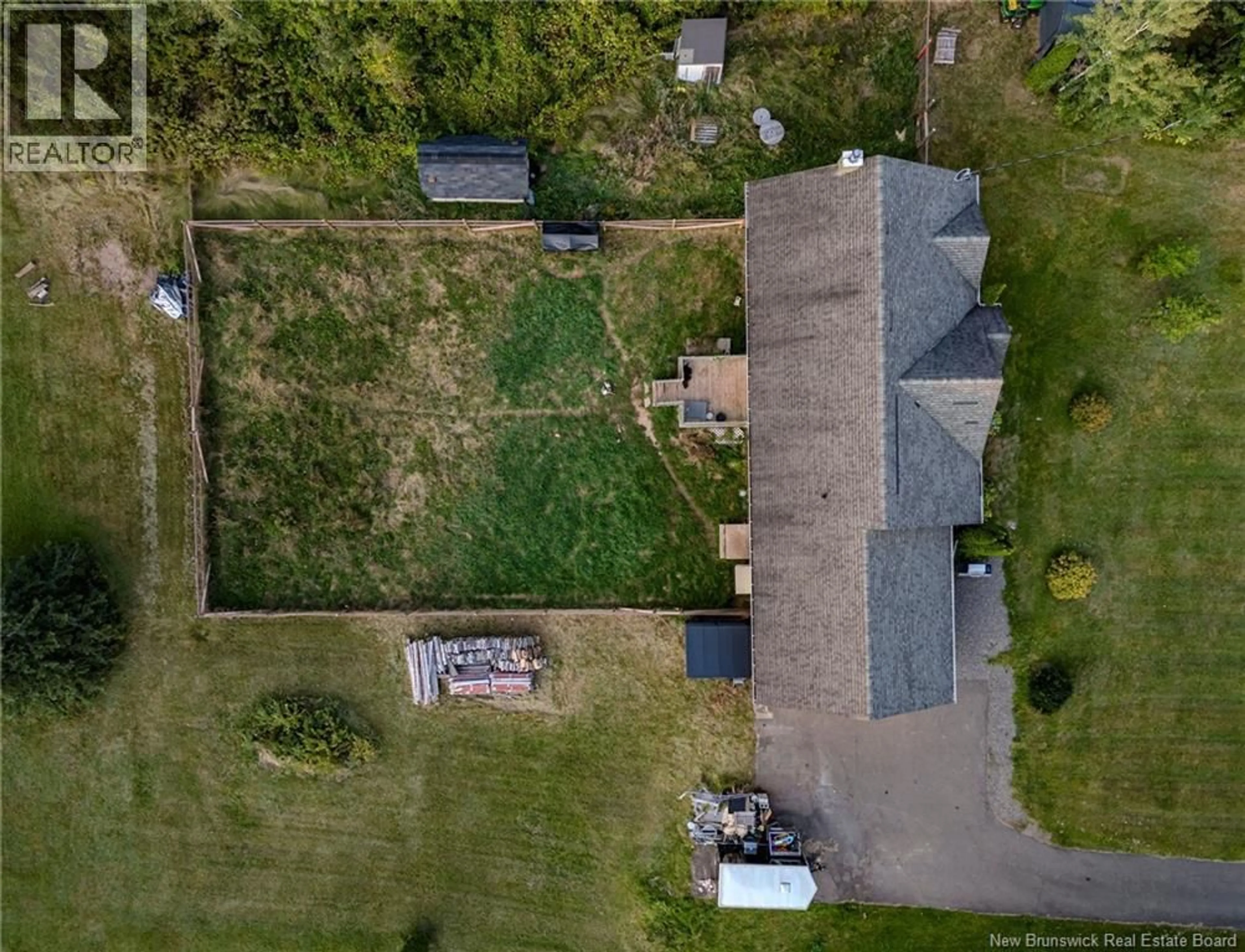 A pic from outside/outdoor area/front of a property/back of a property/a pic from drone, street for 107 BOIS JOLI, Bouctouche New Brunswick E4S2X3